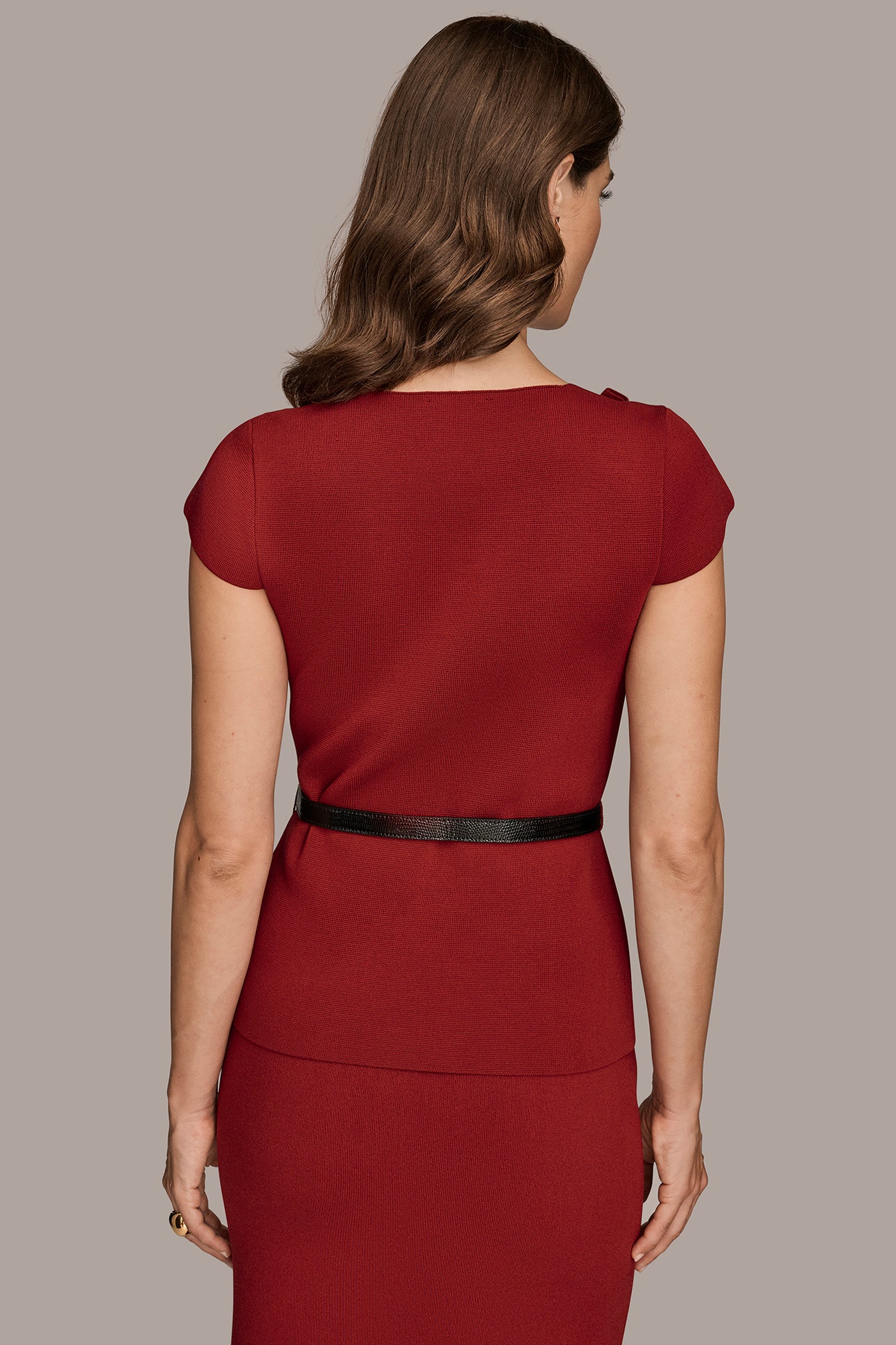 ASYMMETRIC KNIT PULLOVER TOP - VXVOV