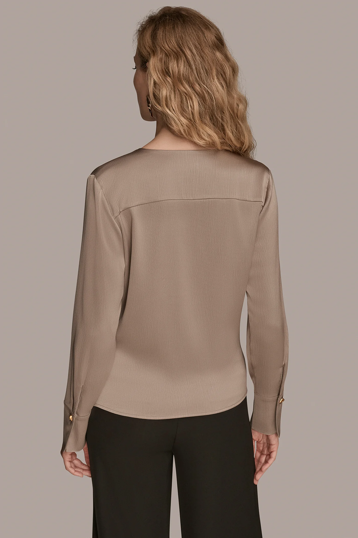 SATIN LONG SLEEVE V-NECK TOP - VXVOV