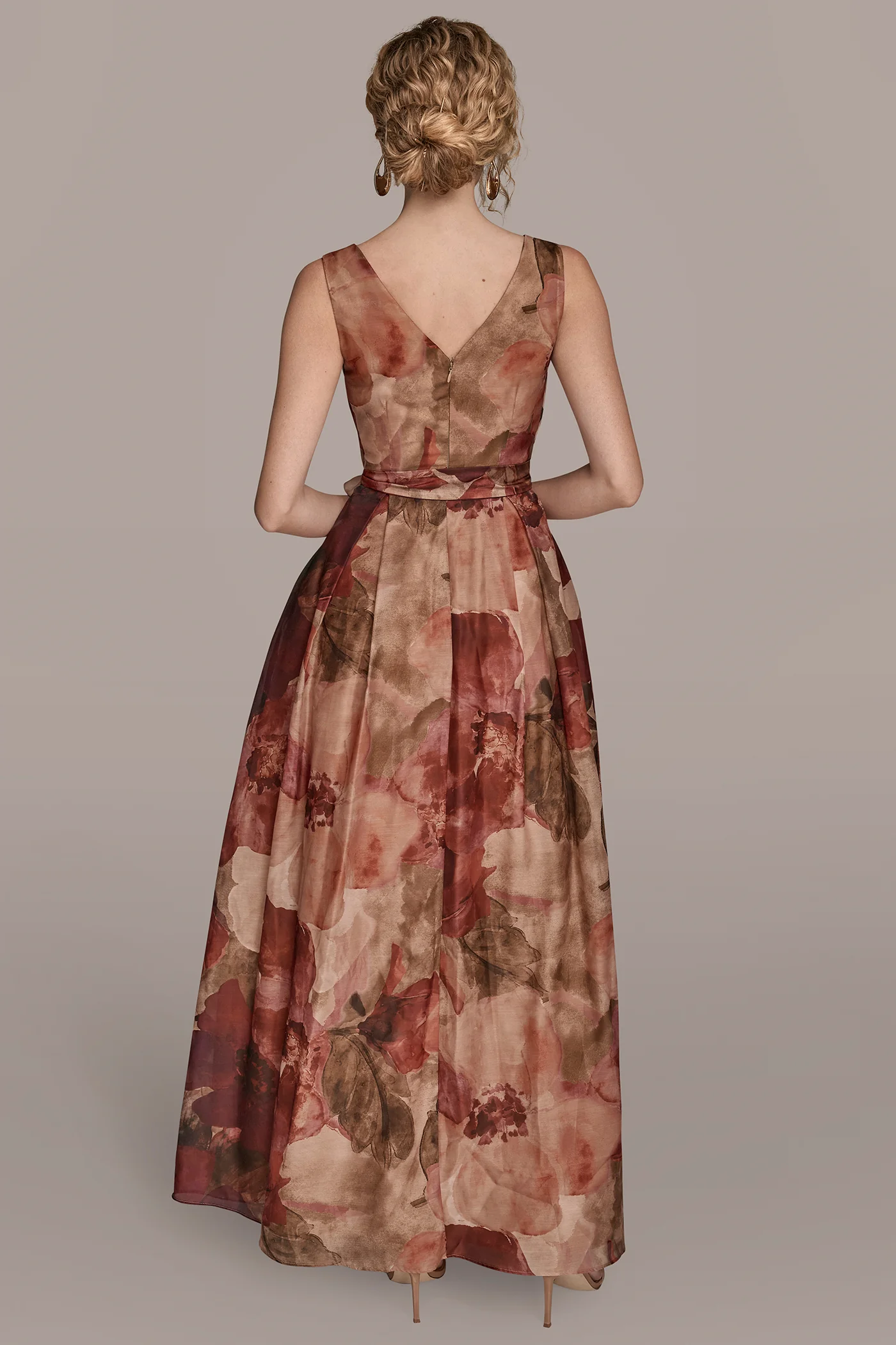 ORGANZA FLORAL SLEEVELESS WRAP GOWN - VXVOV