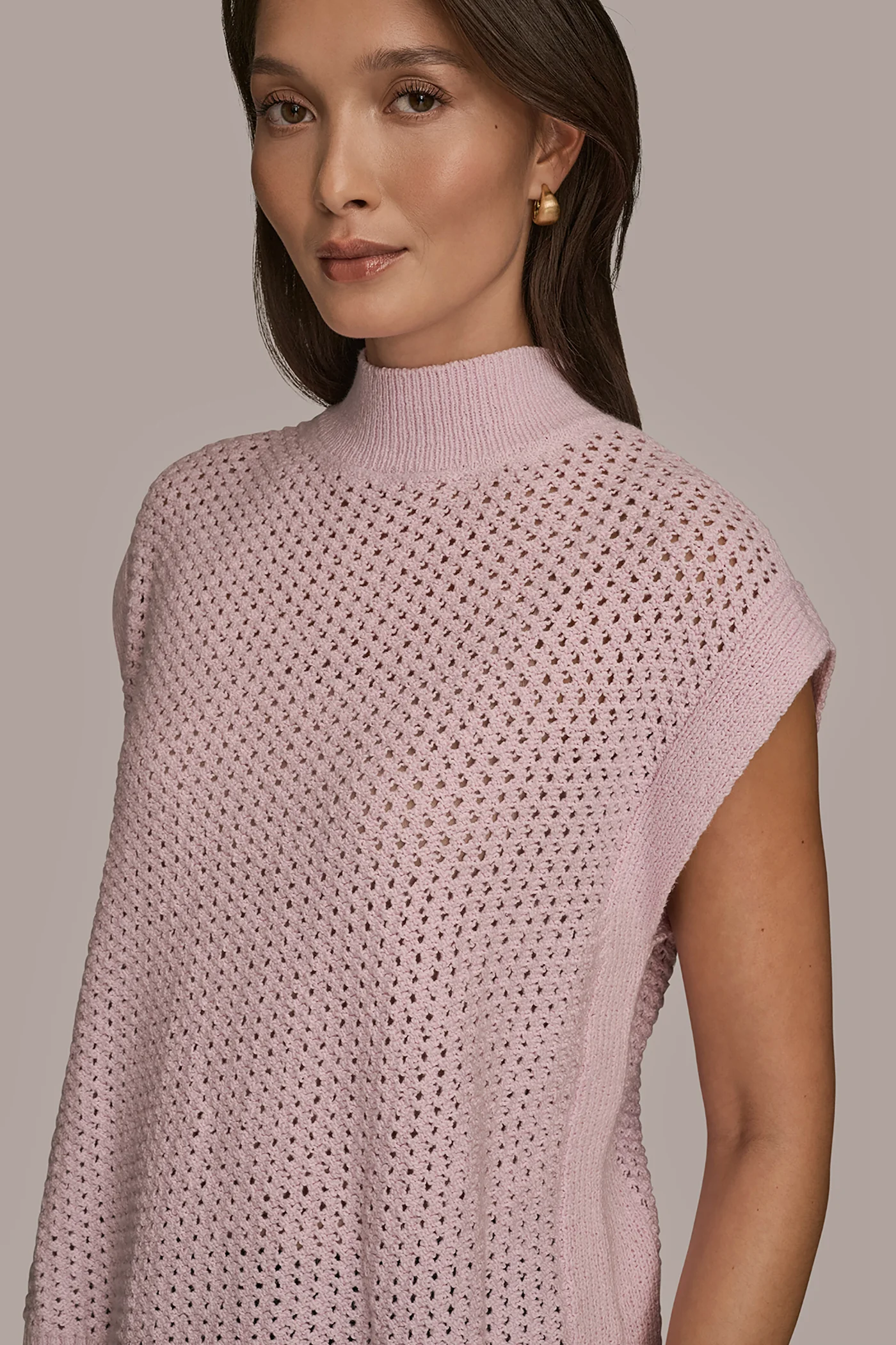 SLEEVELESS MOCK-NECK OPEN STITCH SWEATER - VXVOV