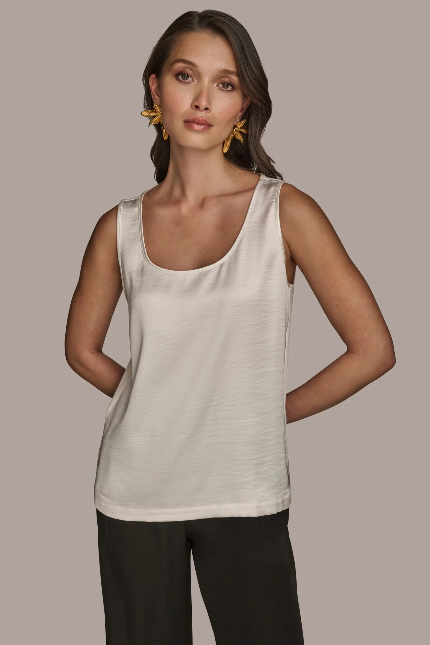 SCOOP NECK SHELL - VXVOV