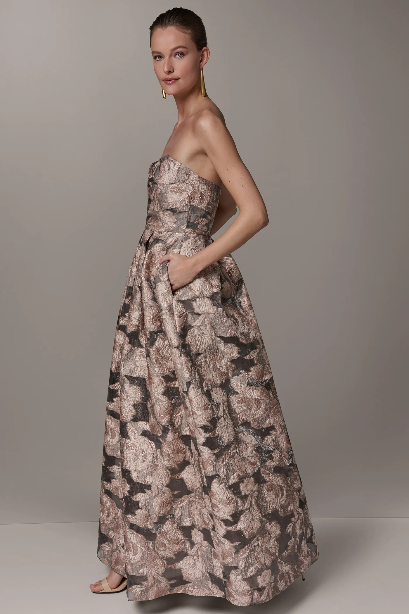 FLORAL-JACQUARD STRAPLESS BALL GOWN - VXVOV