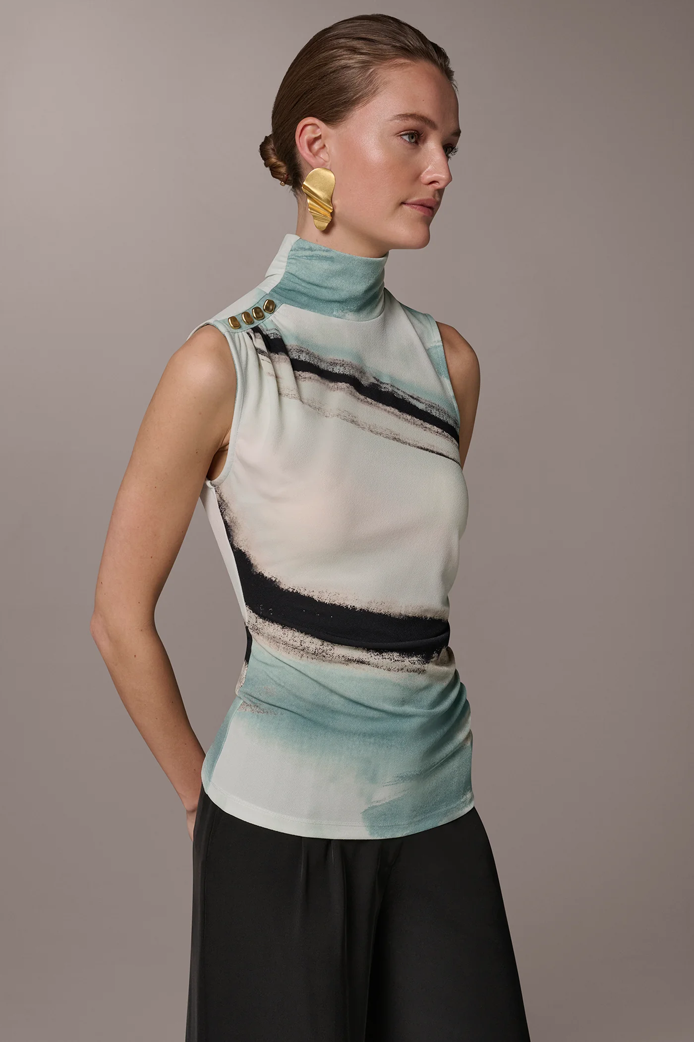 PRINTED BUTTON SHOULDER BLOUSE - VXVOV