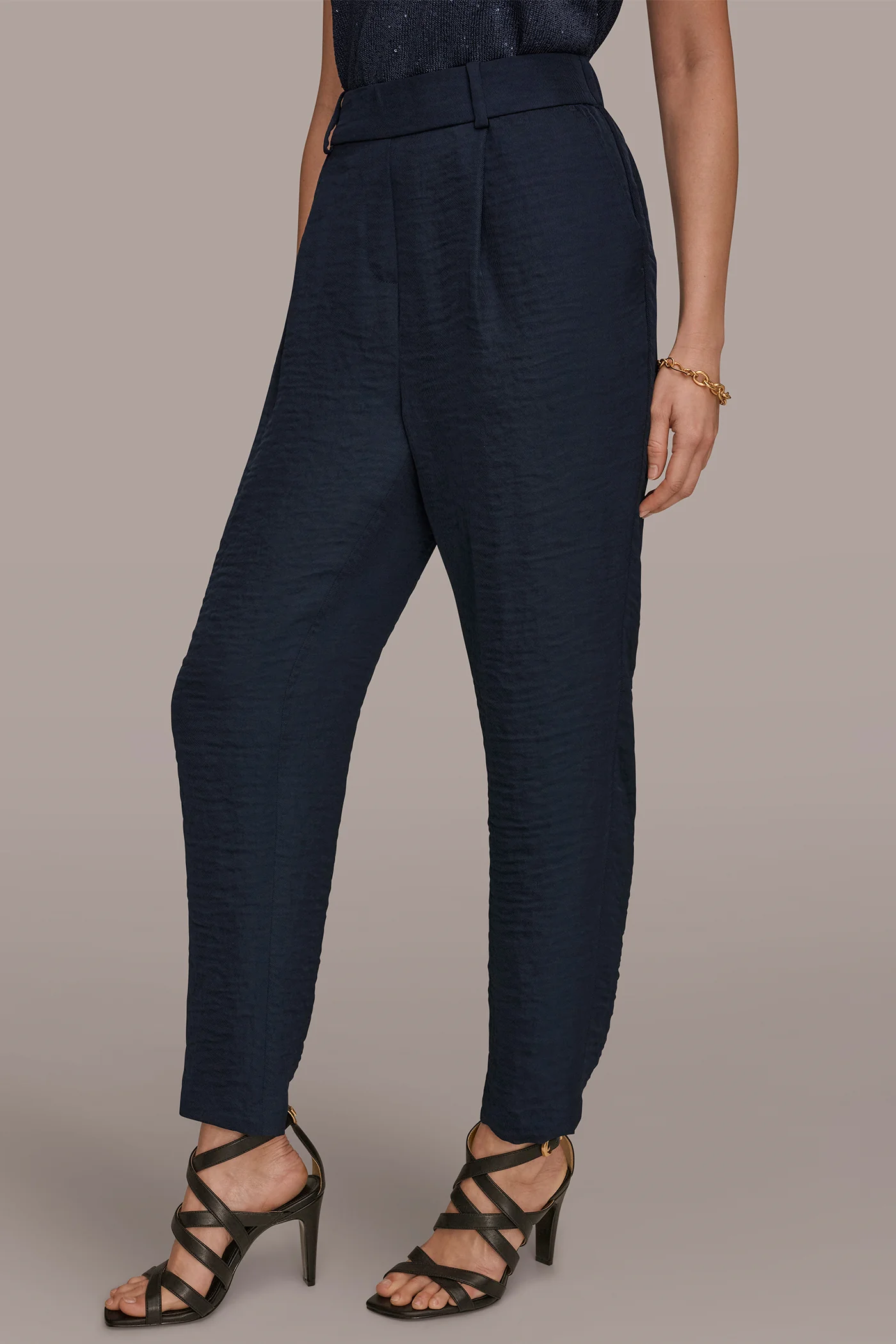 PLEATED STRAIGHT PANT - VXVOV