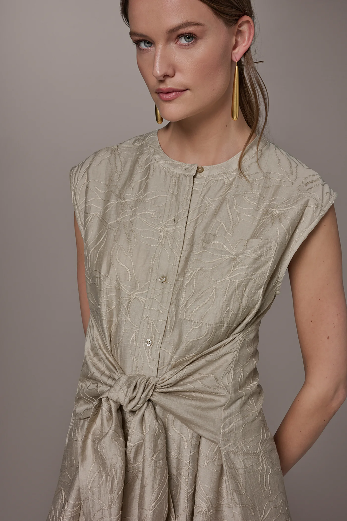 EMBROIDERED TIE-FRONT MIDI DRESS - VXVOV
