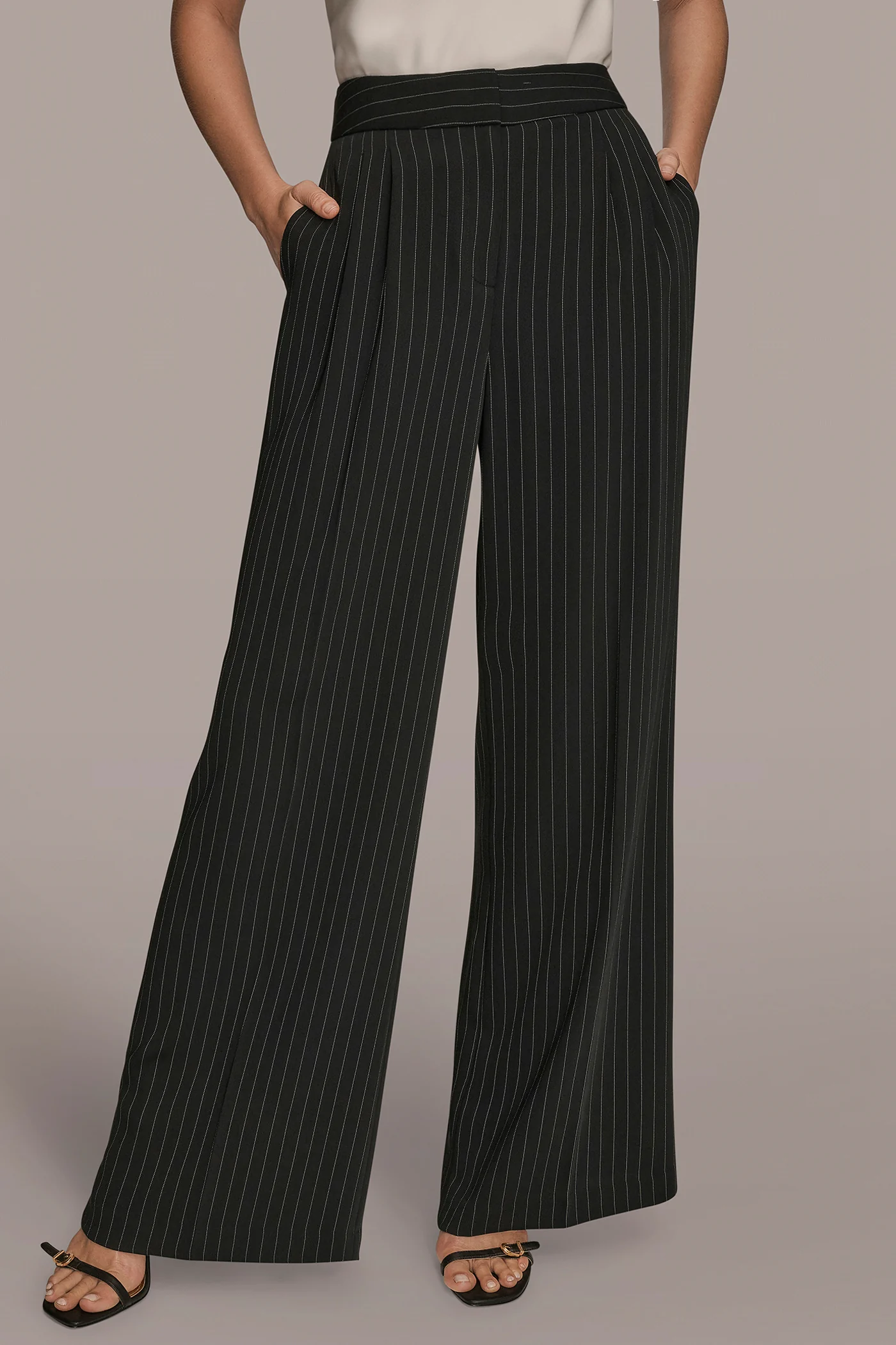 HIGH-RISE PINSTRIPED PLEATED WIDE-LEG PANT - VXVOV