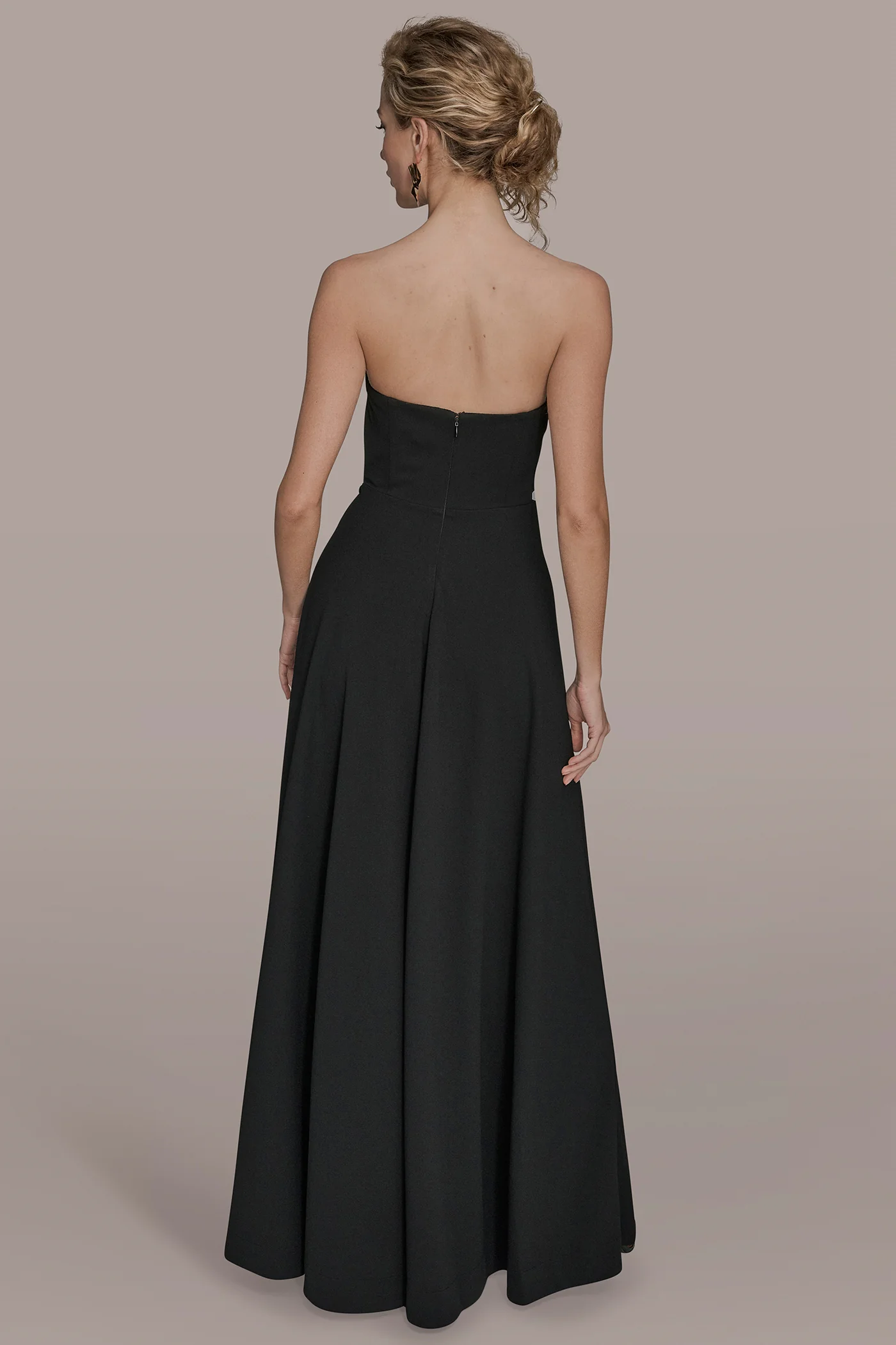 STRAPLESS FLORAL EMBELLISHED GOWN - VXVOV