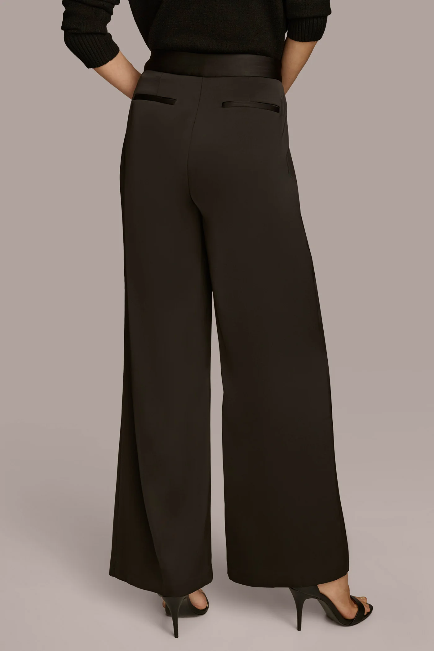 PLEATED WIDE LEG PANT - VXVOV