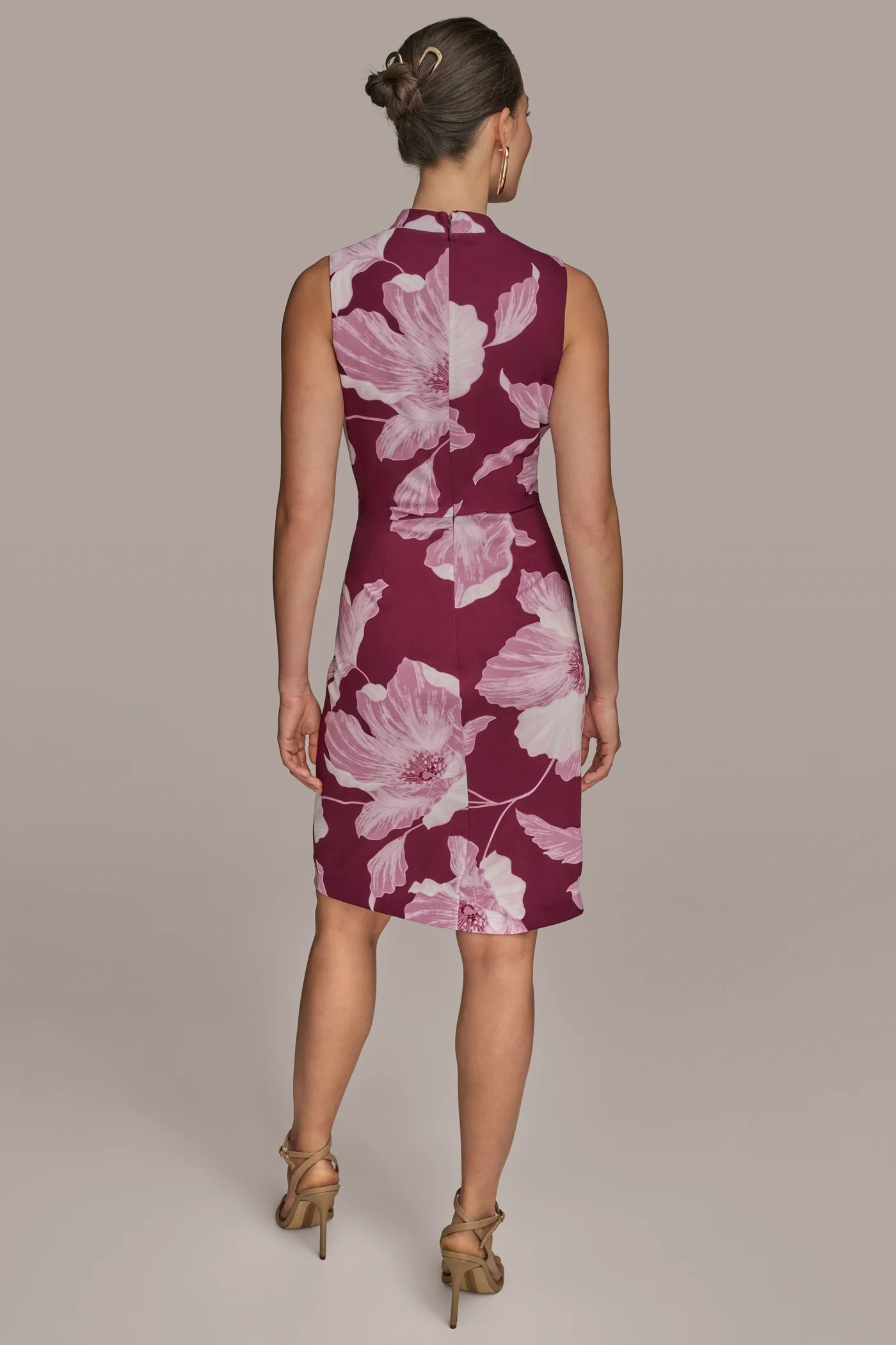 FLORAL SLEEVELESS CHAIN SHEATH DRESS - VXVOV