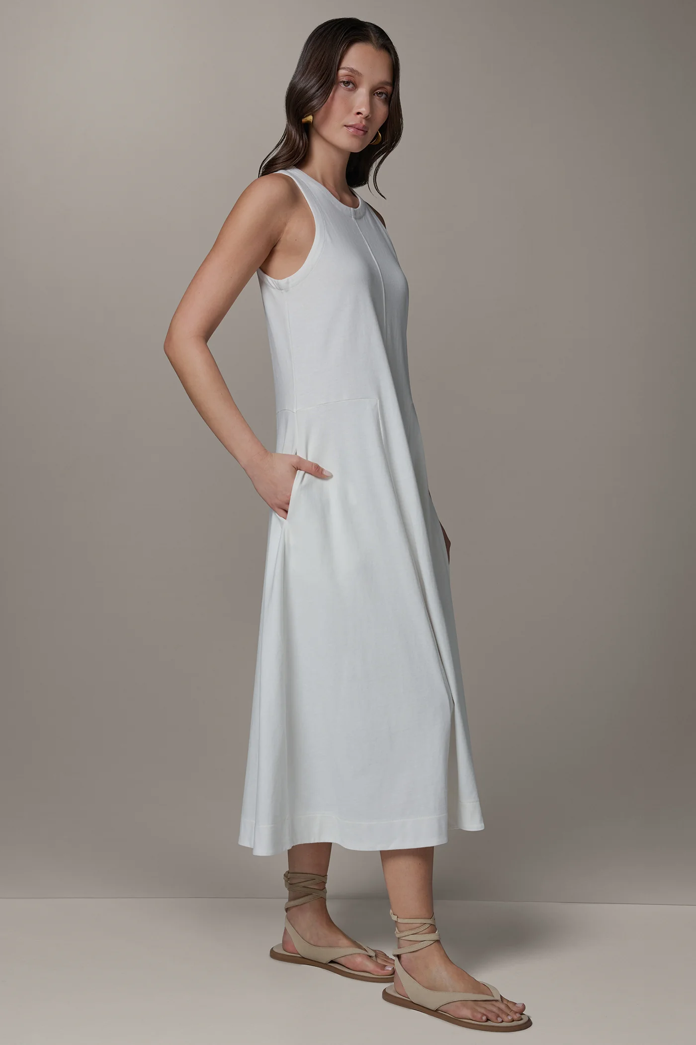 SLEEVELESS MIDI TRAPEZE DRESS - VXVOV
