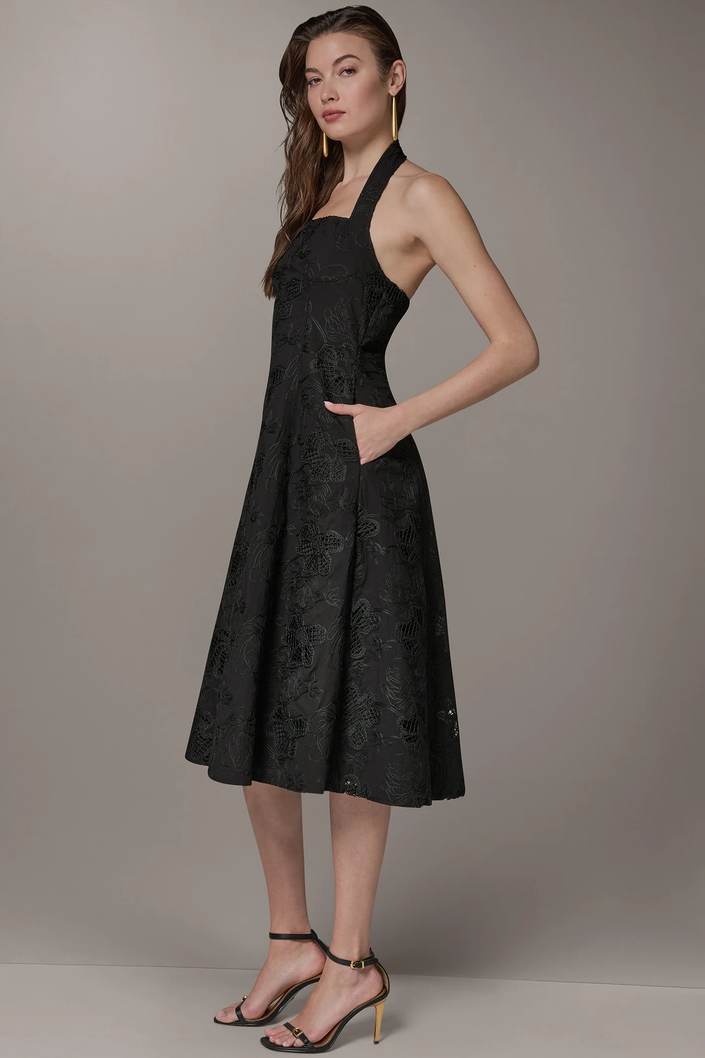 SLEEVELESS SWEETHEART MIDI HALTER DRESS - VXVOV
