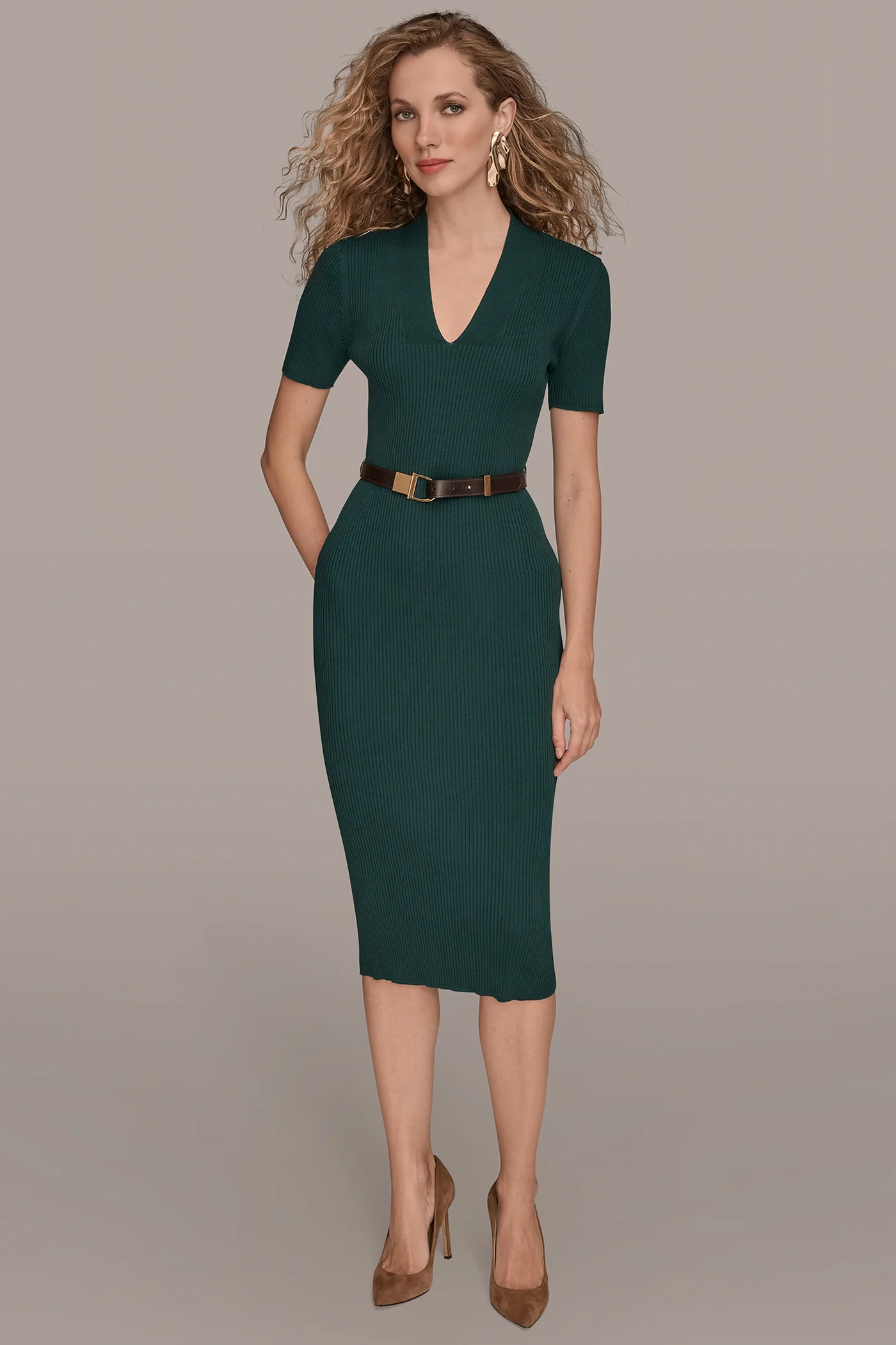 SHORT-SLEEVE V-NECK MIDI SWEATER DRESS - VXVOV