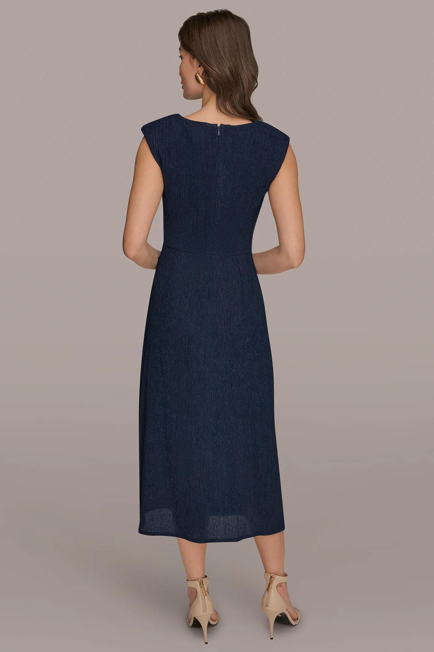CRINKLED SLEEVELESS RUCHED MIDI DRESS - VXVOV