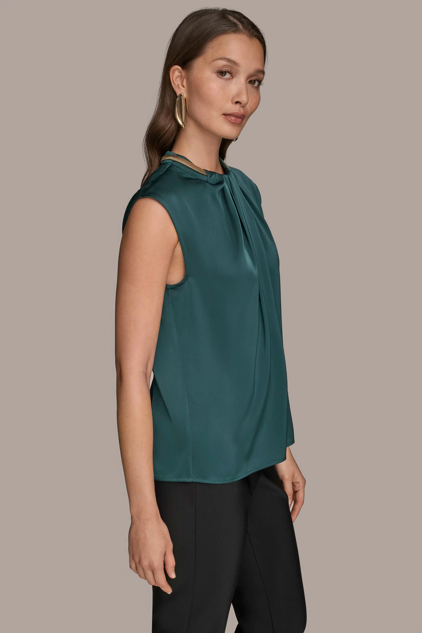 CAP SLEEVE TWIST-FRONT TOP - VXVOV