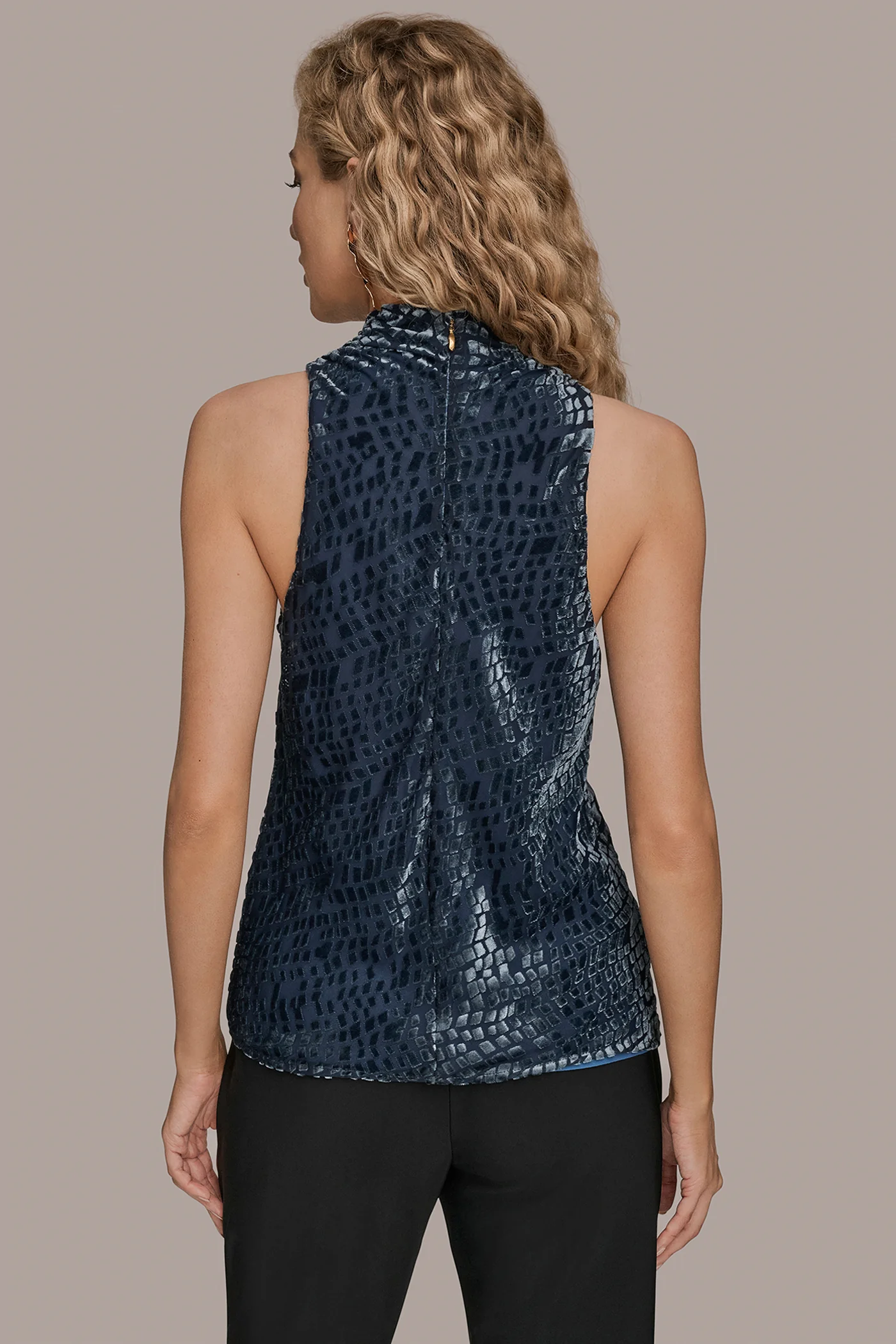 HIGH-NECK BURNOUT TOP - VXVOV