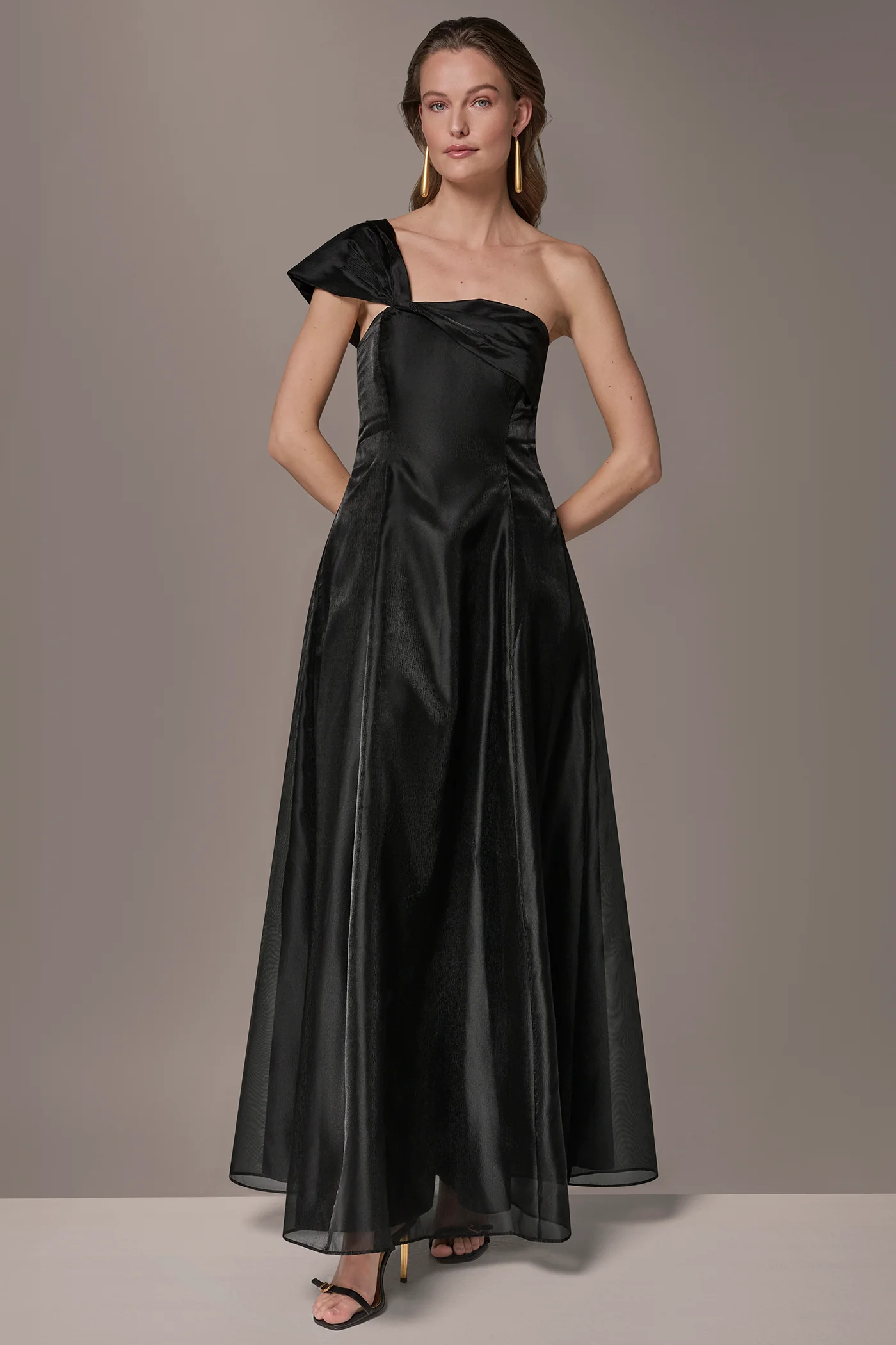 ORGANZA TWIST ONE-SHOULDER BALL GOWN - VXVOV