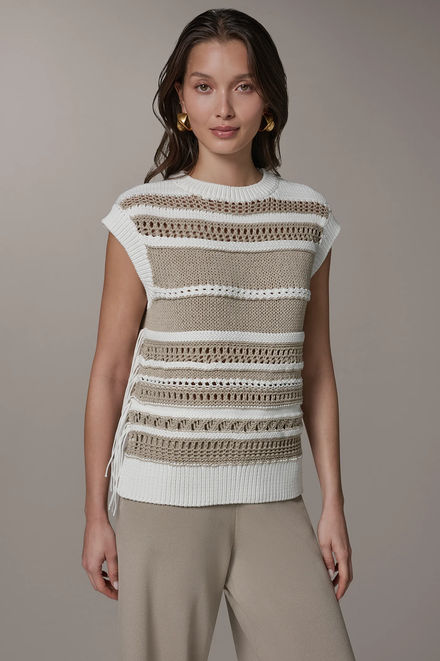 SLEEVELESS CREW NECK SWEATER - VXVOV