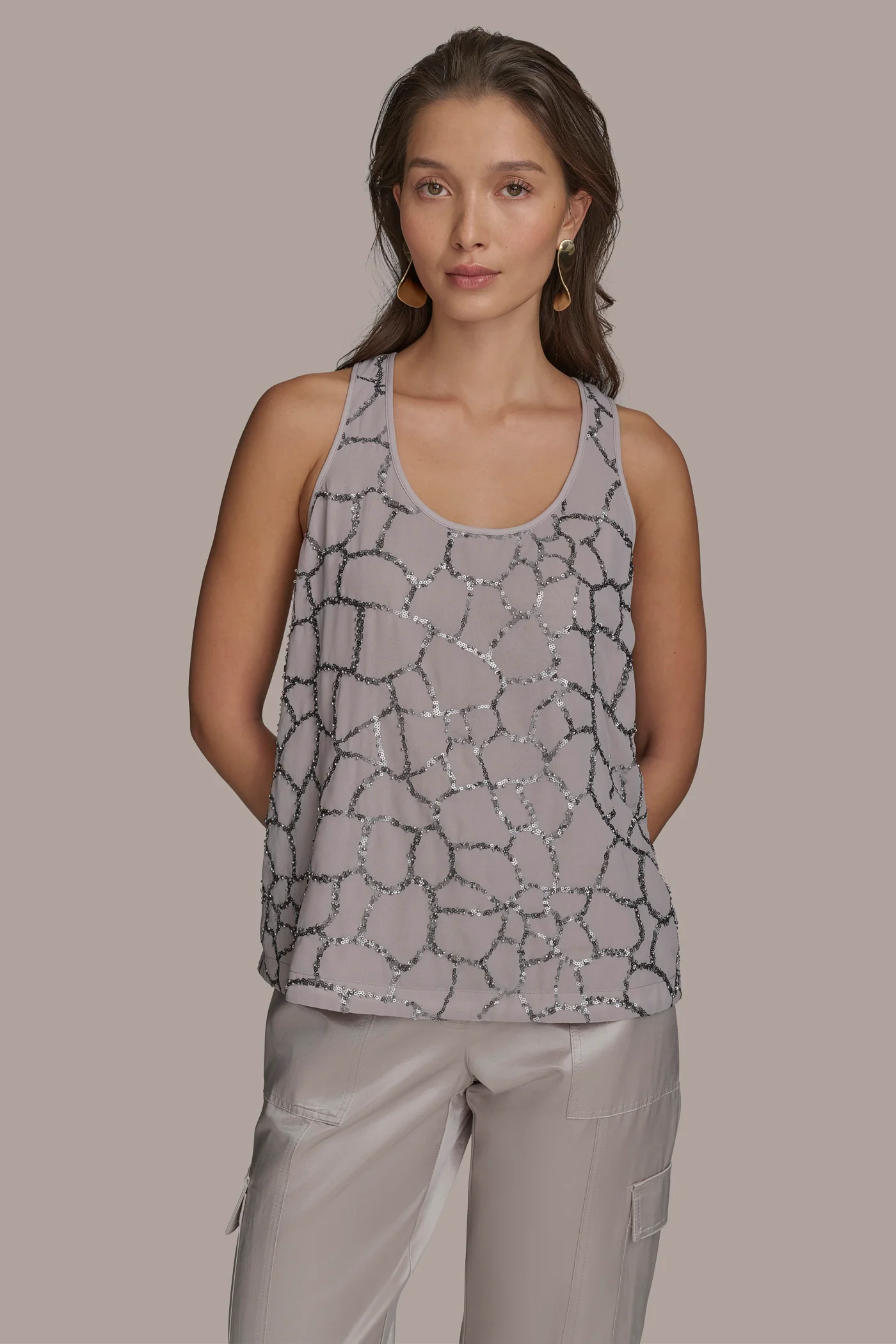 SHELL WITH SEQUIN DETAIL - VXVOV