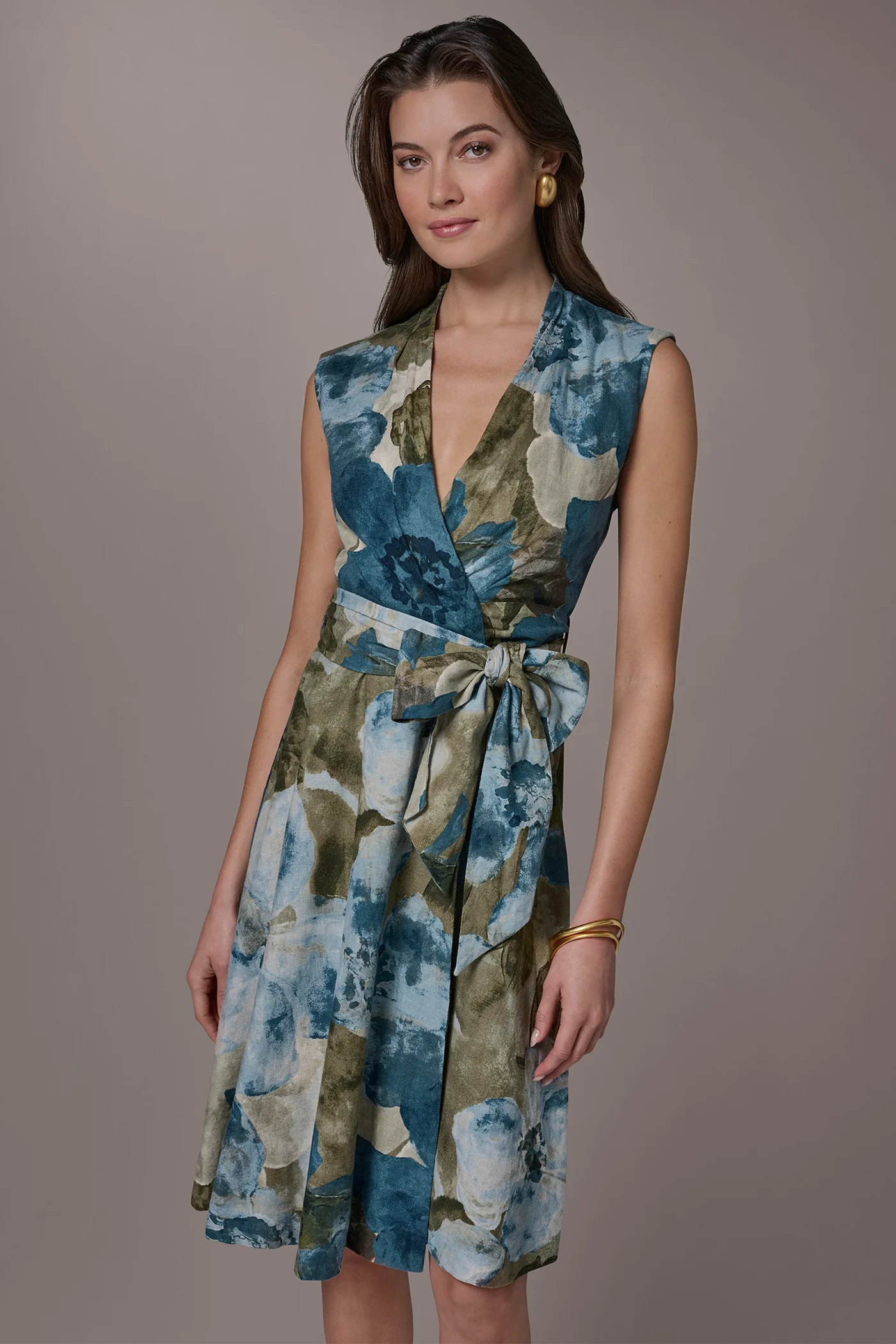 LINEN-BLEND SLEEVELESS FLORAL WRAP A-LINE DRESS - VXVOV