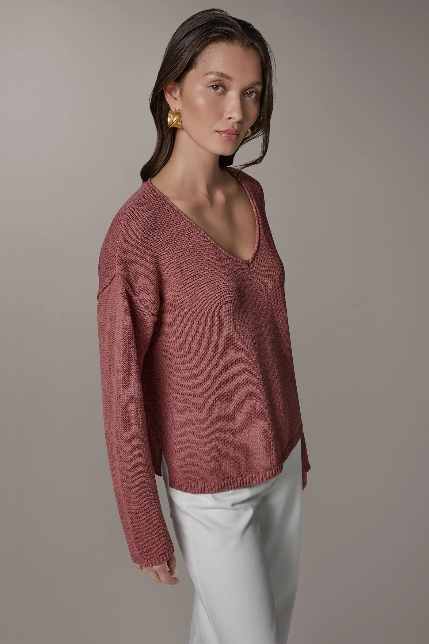 LONG SLEEVE ROLLED V-NECK SWEATER - VXVOV