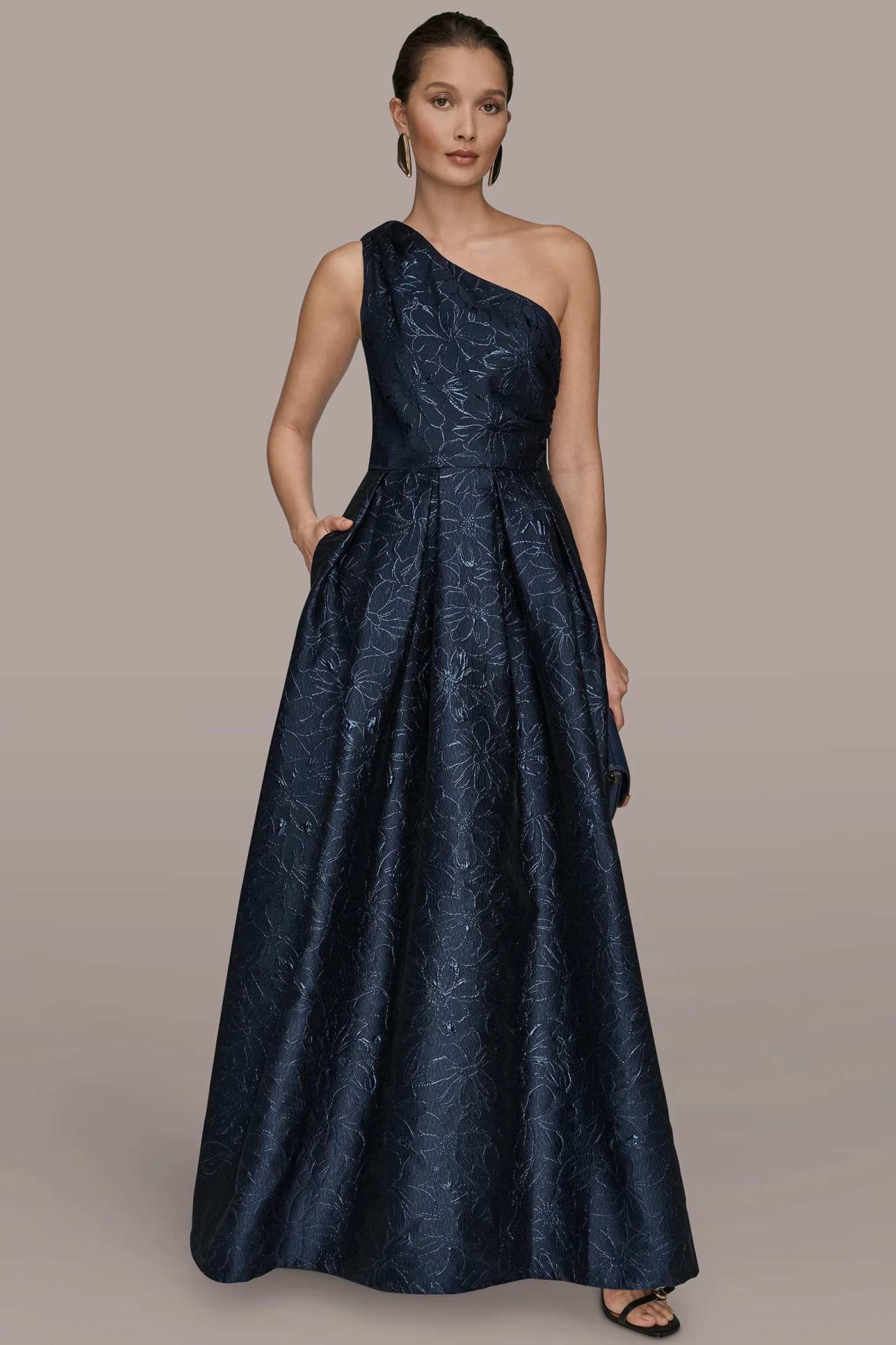 METALLIC FLORAL-JACQUARD ONE-SHOULDER BALL GOWN - VXVOV
