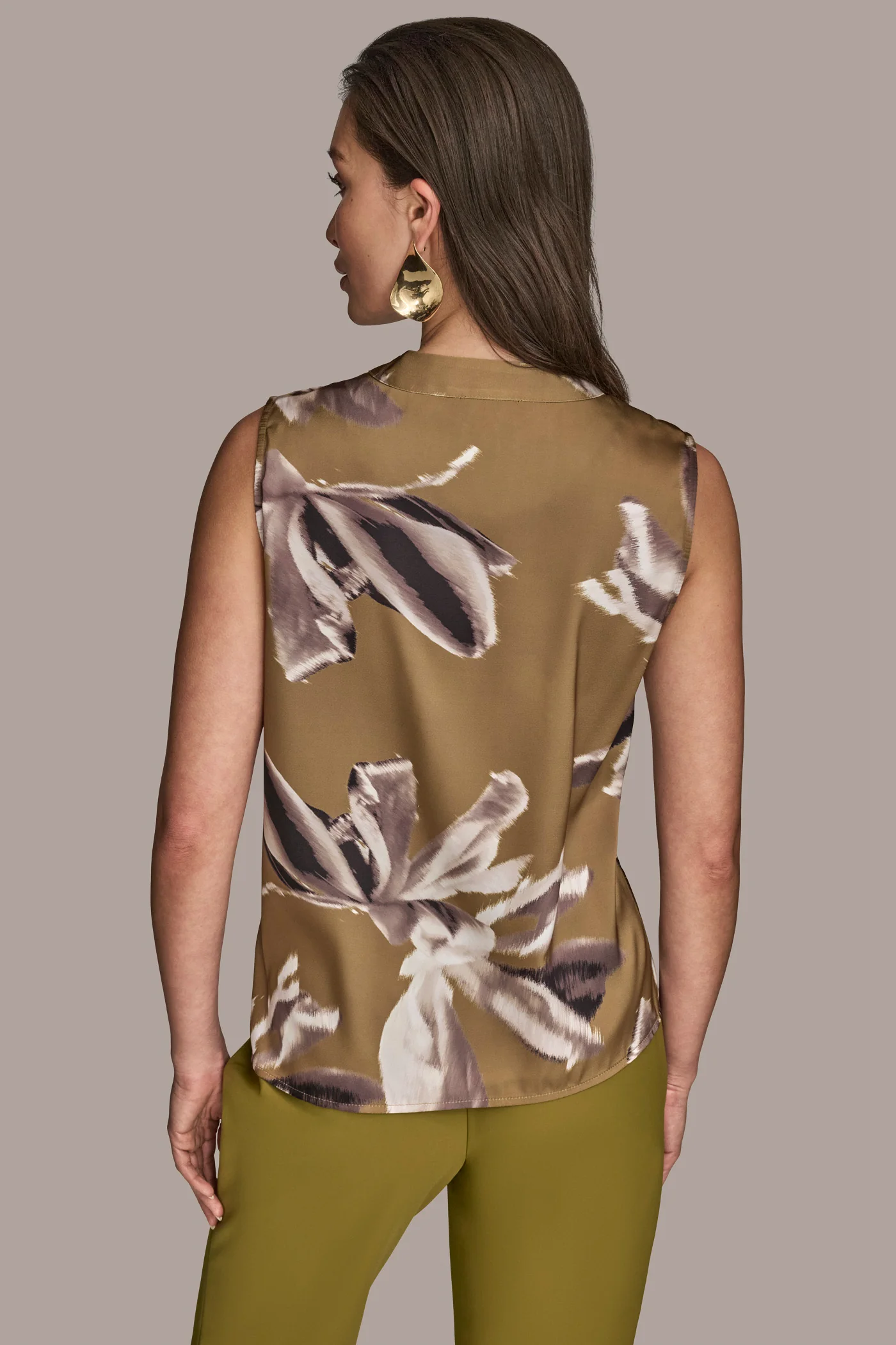 BUTTON-EMBELLISHED SHOULDER TOP - VXVOV