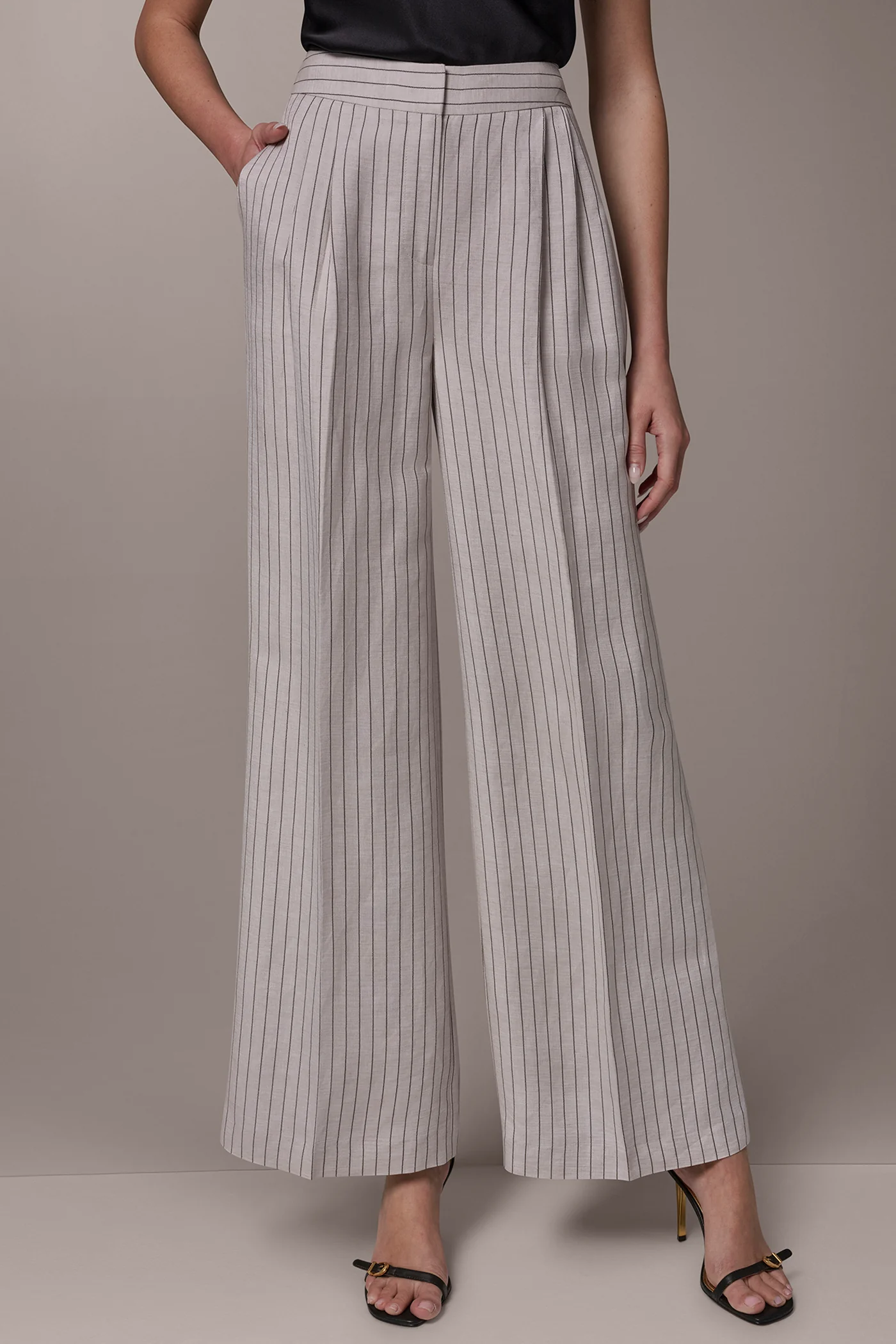 MID-RISE PINSTRIPE PLEATED WIDE-LEG PANT - VXVOV