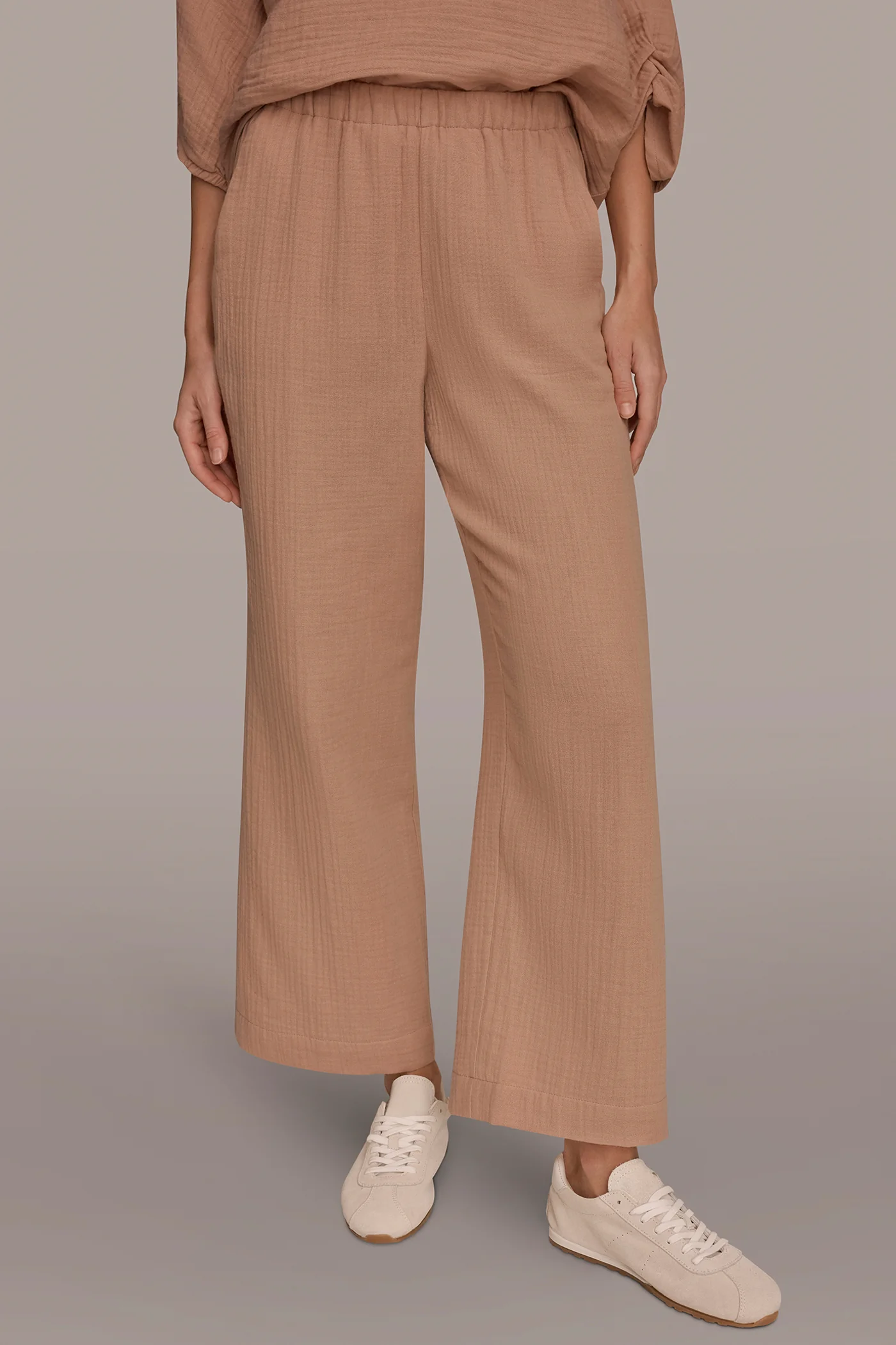 MID-RISE STRAIGHT-LEG PANT - VXVOV