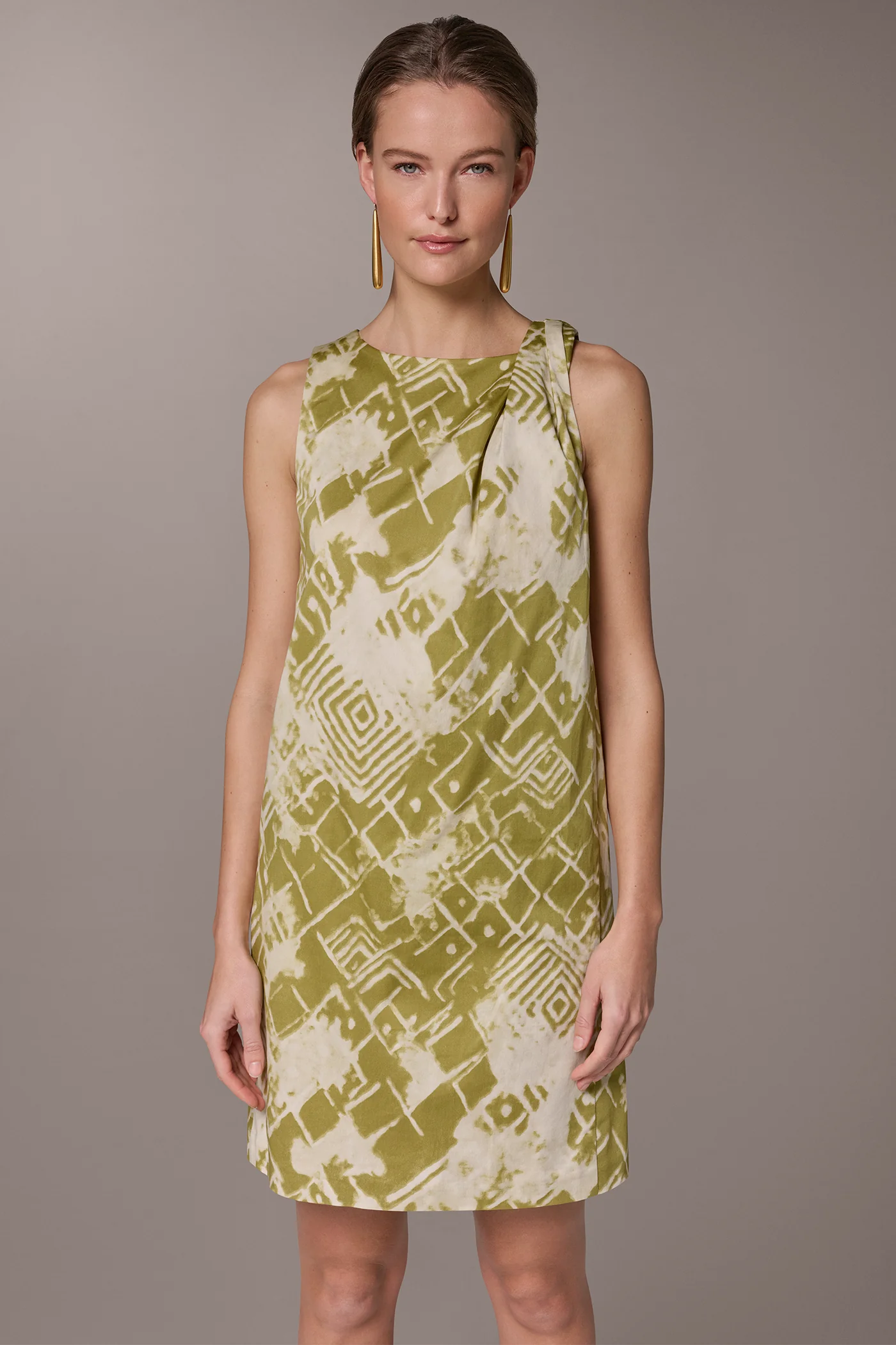 COTTON-SATEEN TWIST SHOULDER SHIFT DRESS - VXVOV