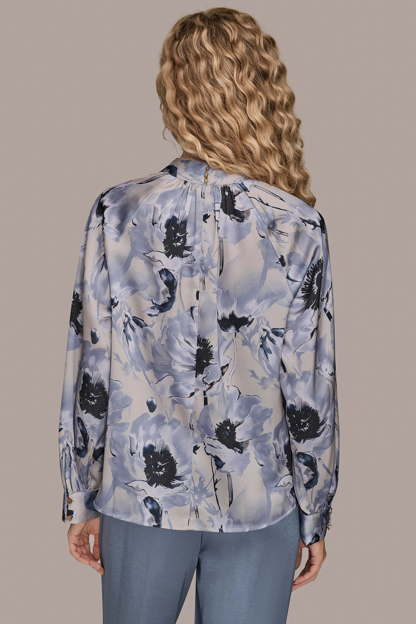 BUTTON-NECK BLOUSE - VXVOV