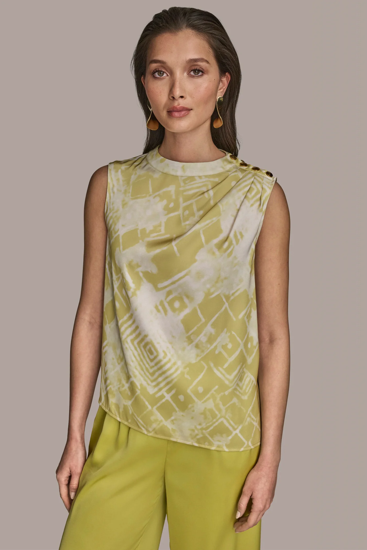 BUTTON-EMBELLISHED SHOULDER TOP - VXVOV
