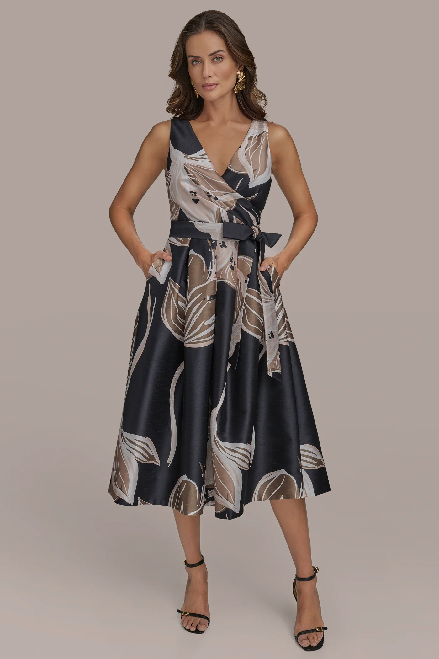 FLORAL SLEEVELESS MIDI WRAP DRESS - VXVOV