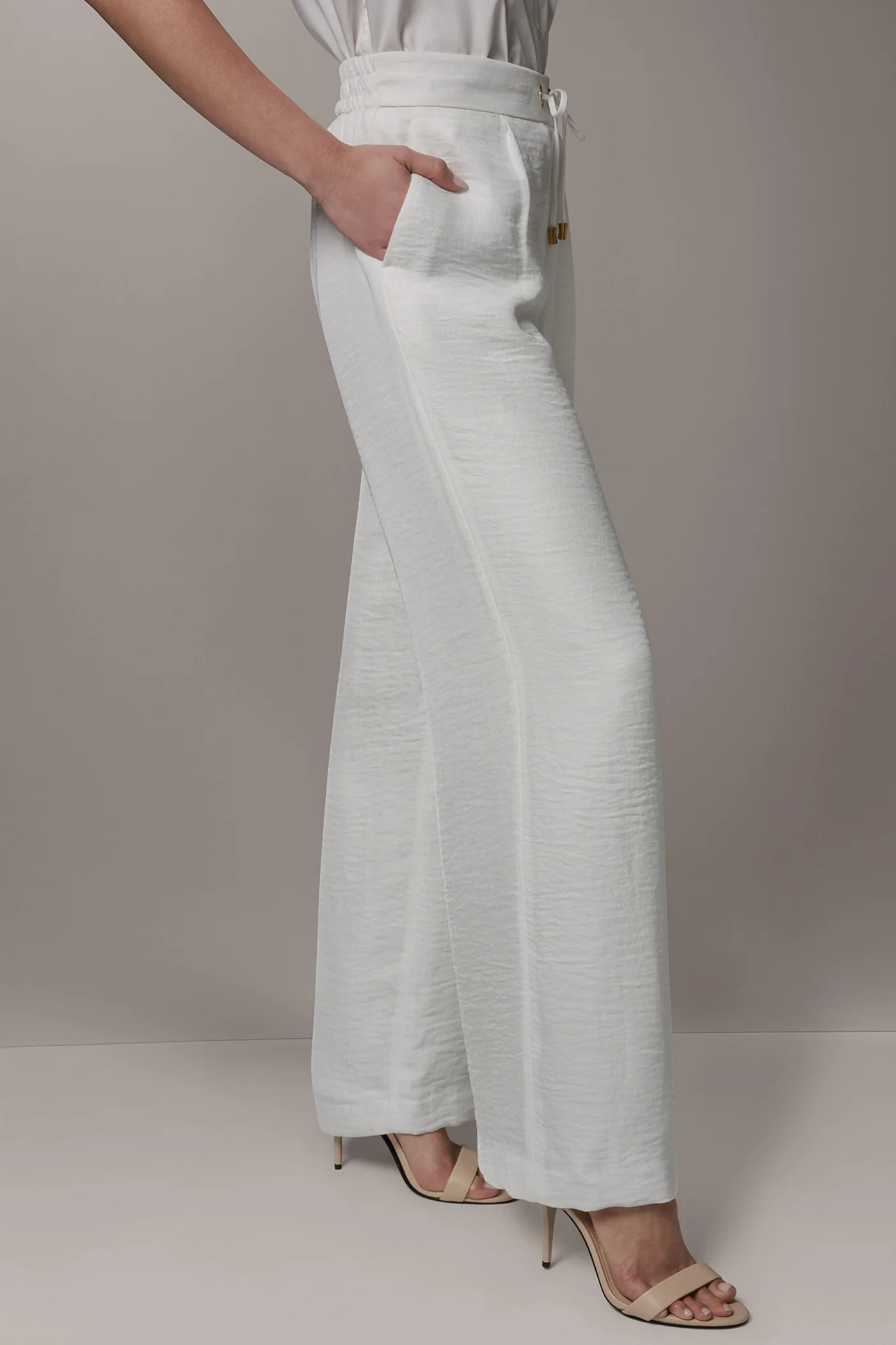 PLEATED WIDE LEG PANT - VXVOV