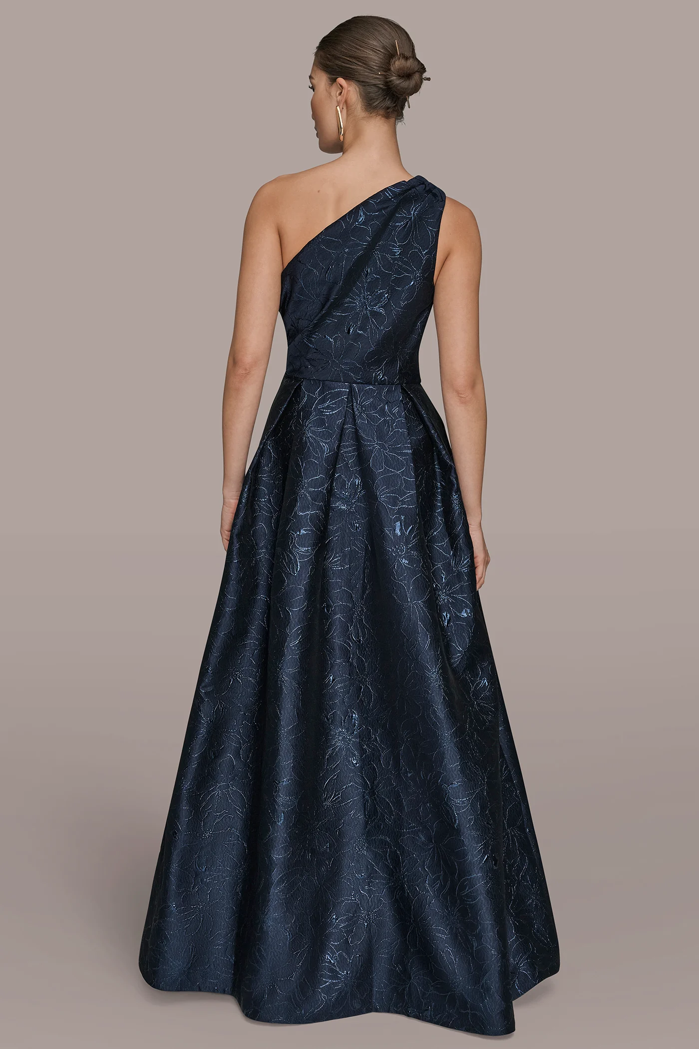 METALLIC FLORAL-JACQUARD ONE-SHOULDER BALL GOWN - VXVOV