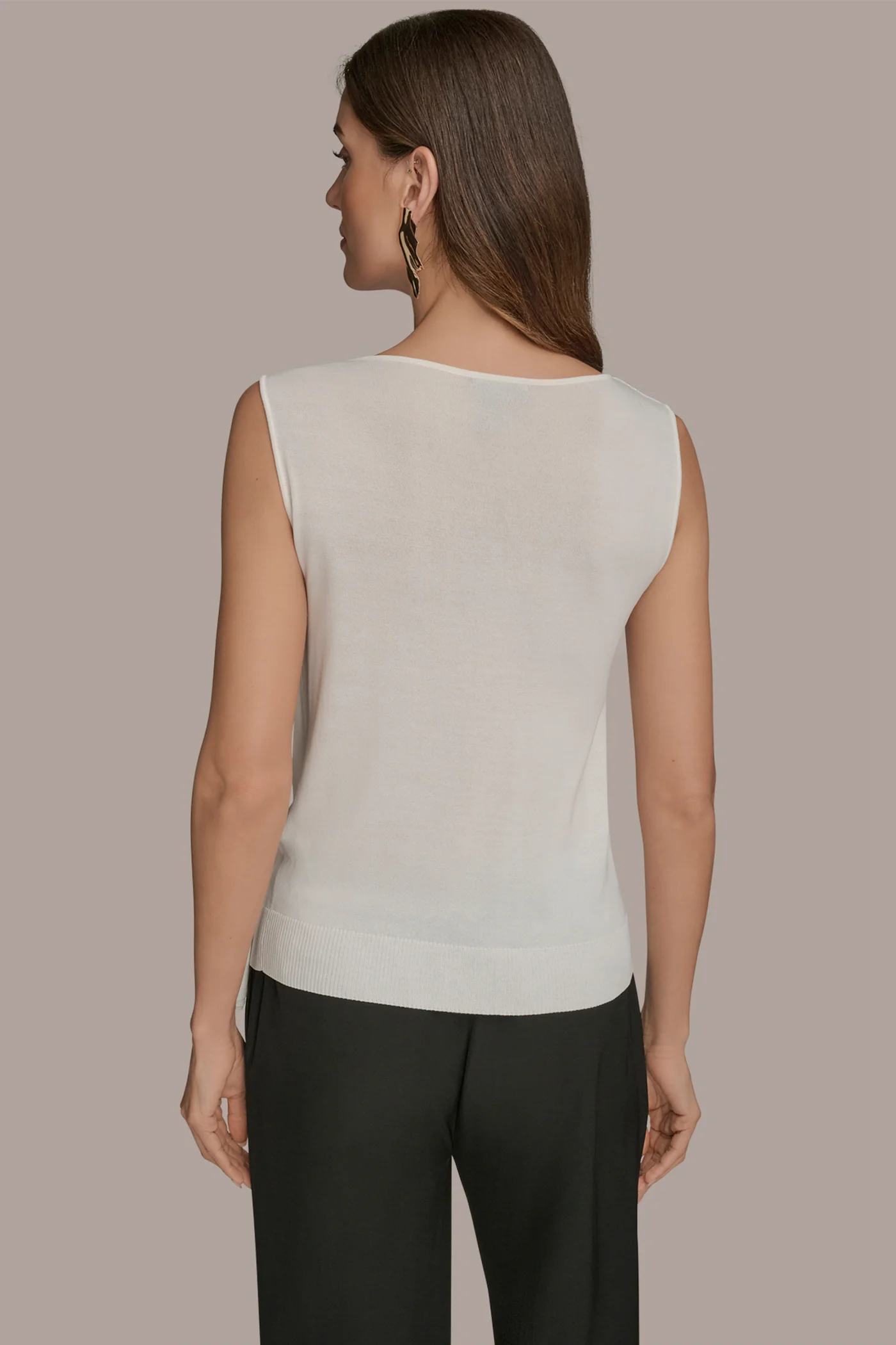 SLEEVELESS CREW-NECK BUCKLE SWEATER - VXVOV