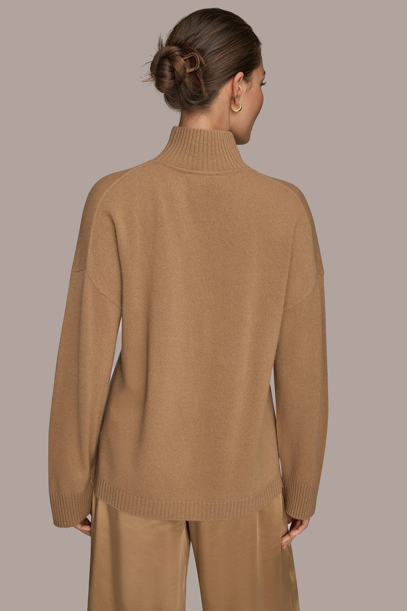 WOOL AND CASHMERE-BLEND MOCK-NECK SWEATER - VXVOV