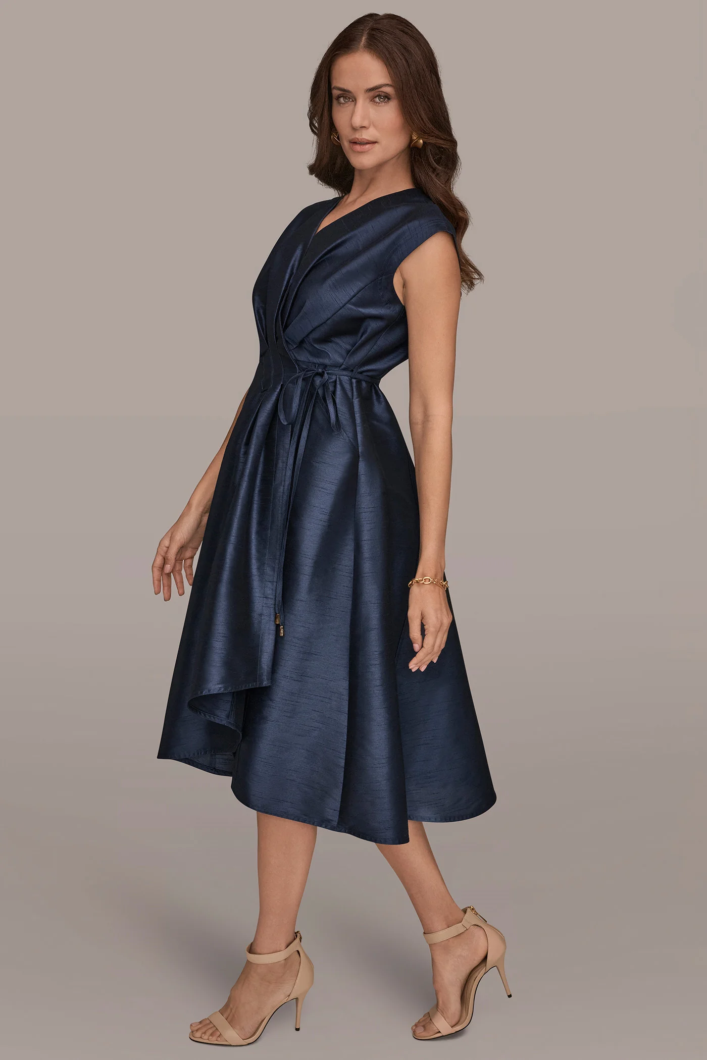 SLEEVELESS PLEATED MIDI WRAP DRESS - VXVOV