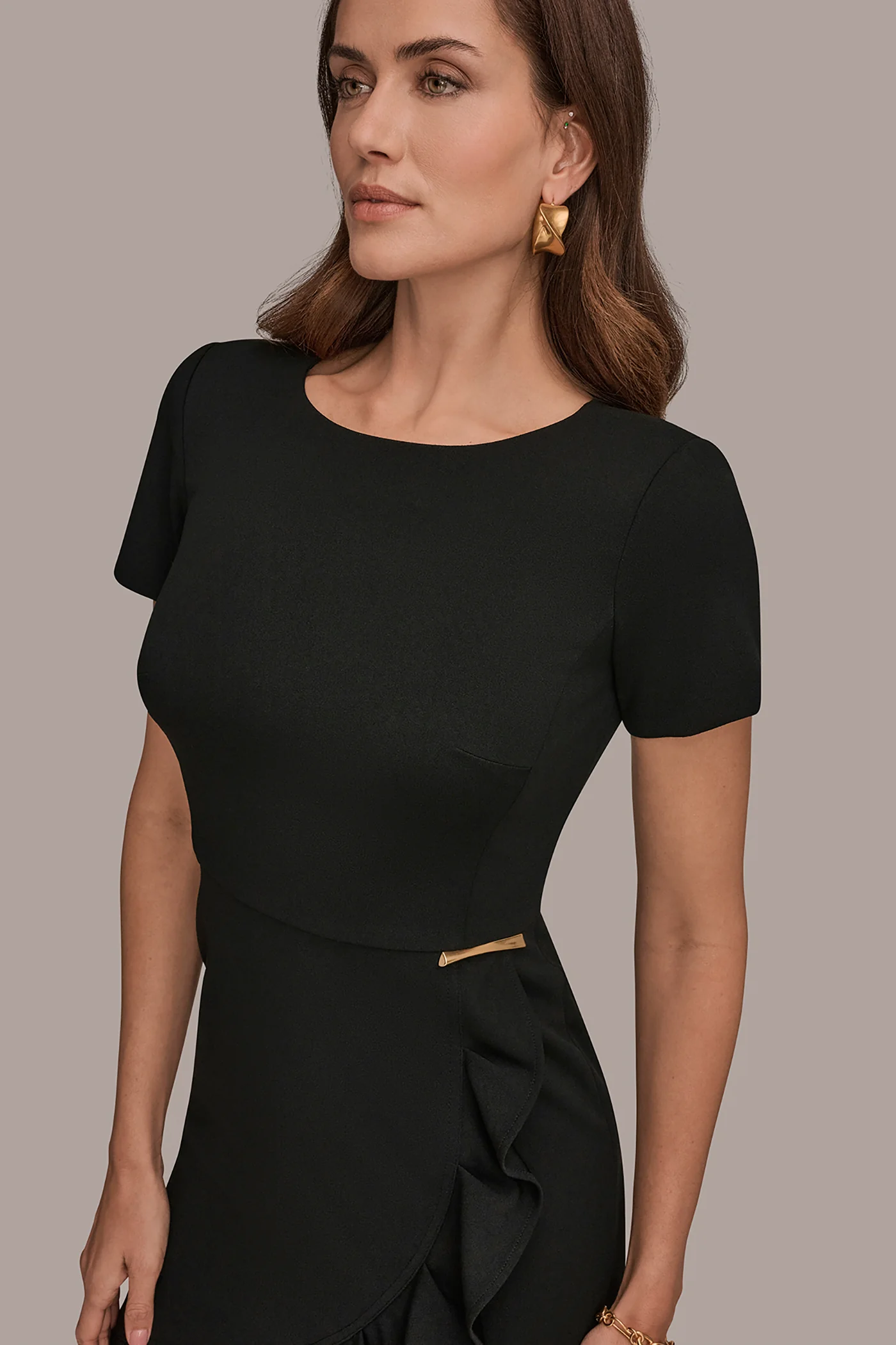 SHORT SLEEVE RUFFLE SHEATH DRESS - VXVOV