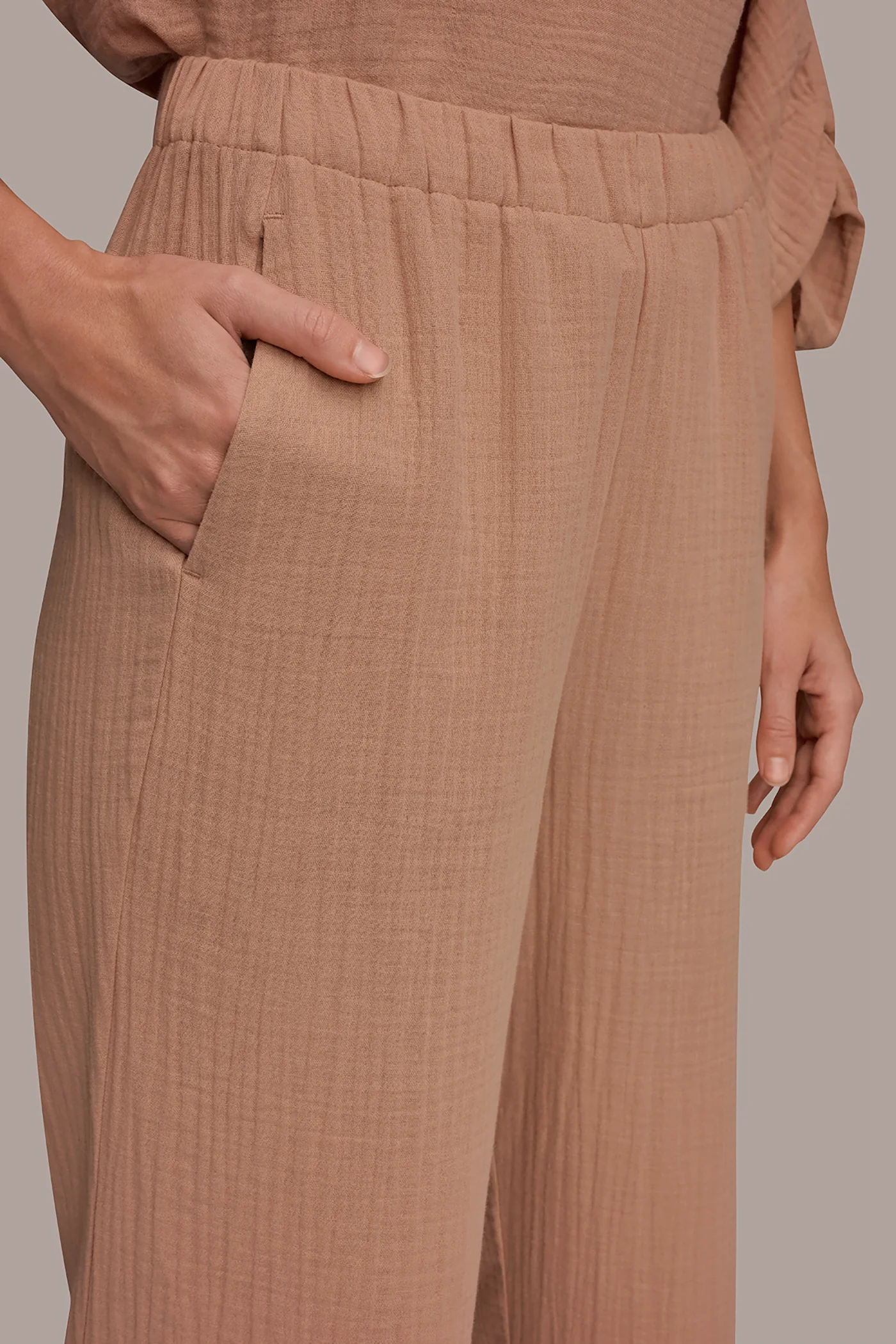 MID-RISE STRAIGHT-LEG PANT - VXVOV