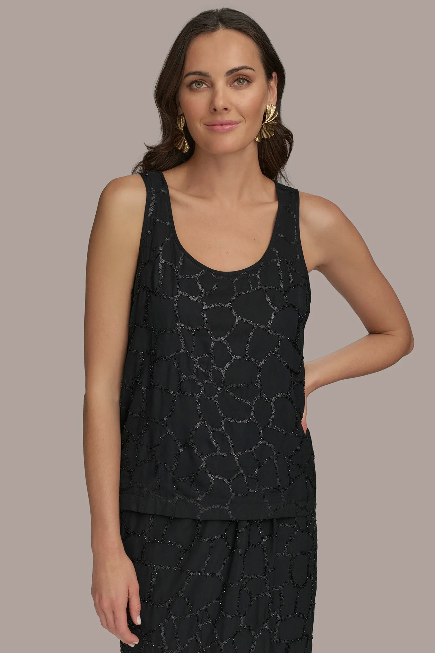 SHELL WITH SEQUIN DETAIL - VXVOV