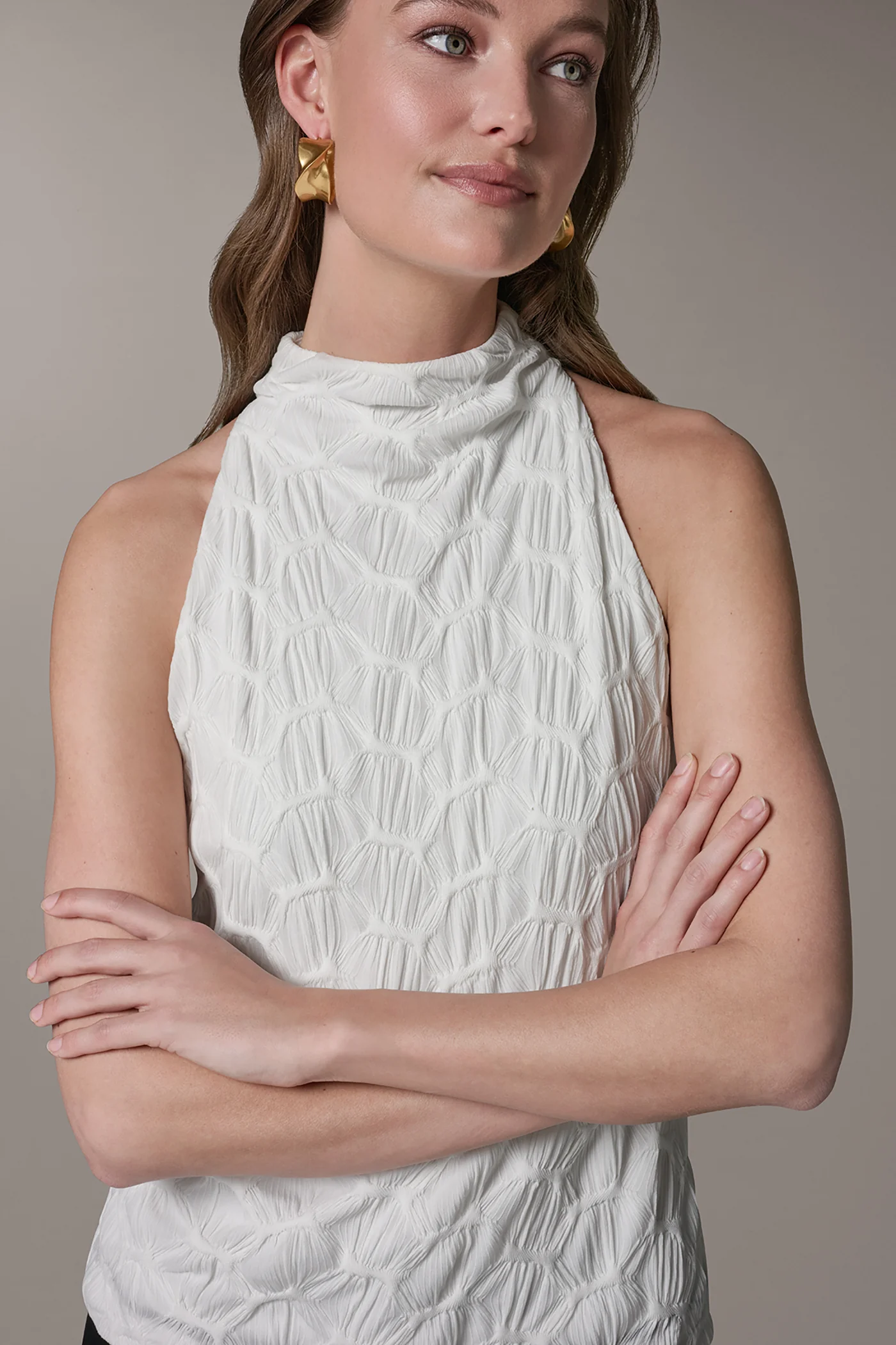 TEXTURED MOCK-NECK TOP - VXVOV