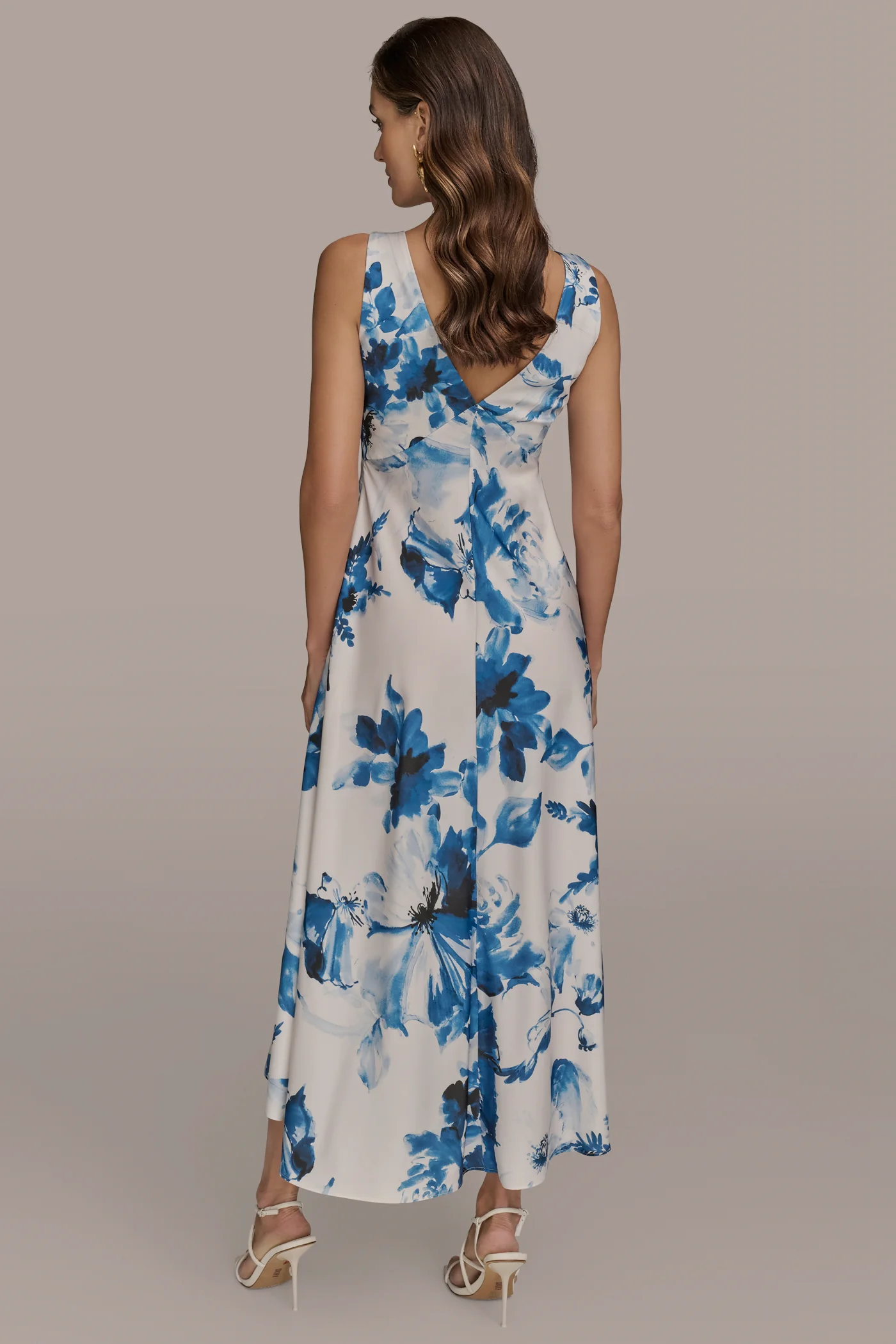 FLORAL SLEEVELESS V-NECK MIDI DRESS - VXVOV