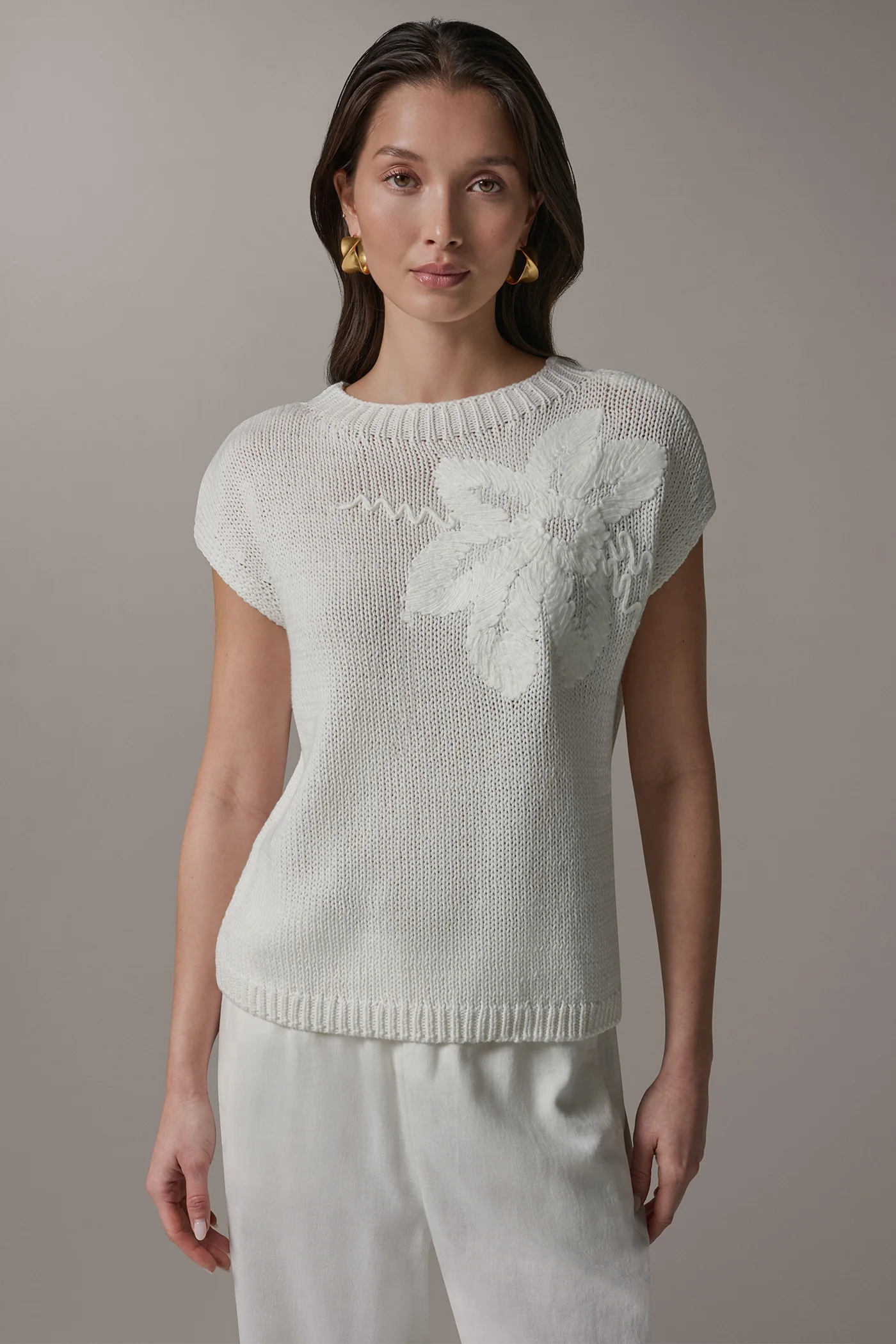 SLEEVELESS CREW NECK SWEATER - VXVOV