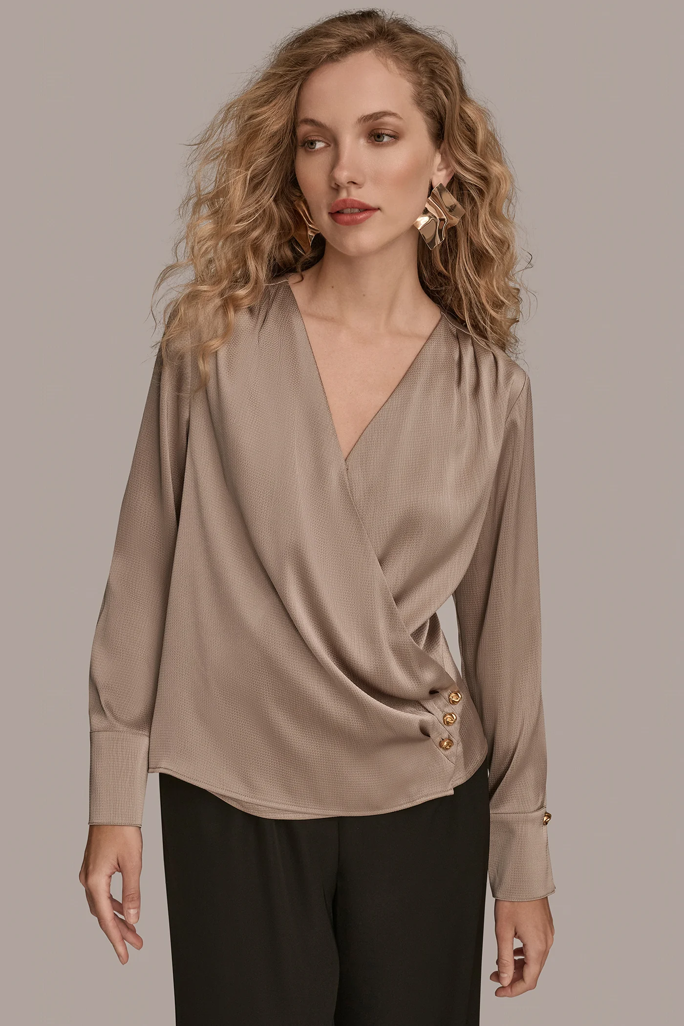 SATIN LONG SLEEVE V-NECK TOP - VXVOV