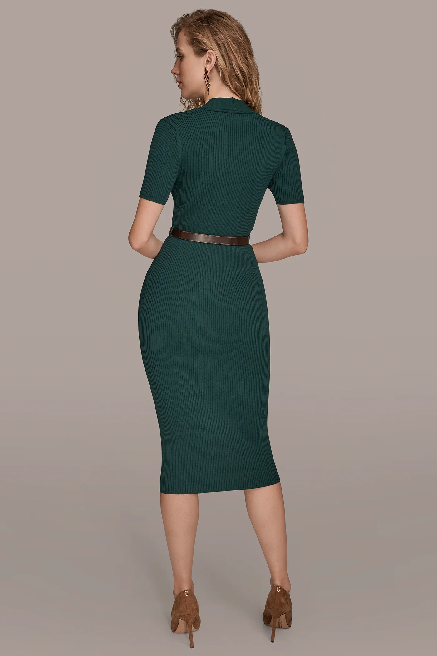SHORT-SLEEVE V-NECK MIDI SWEATER DRESS - VXVOV