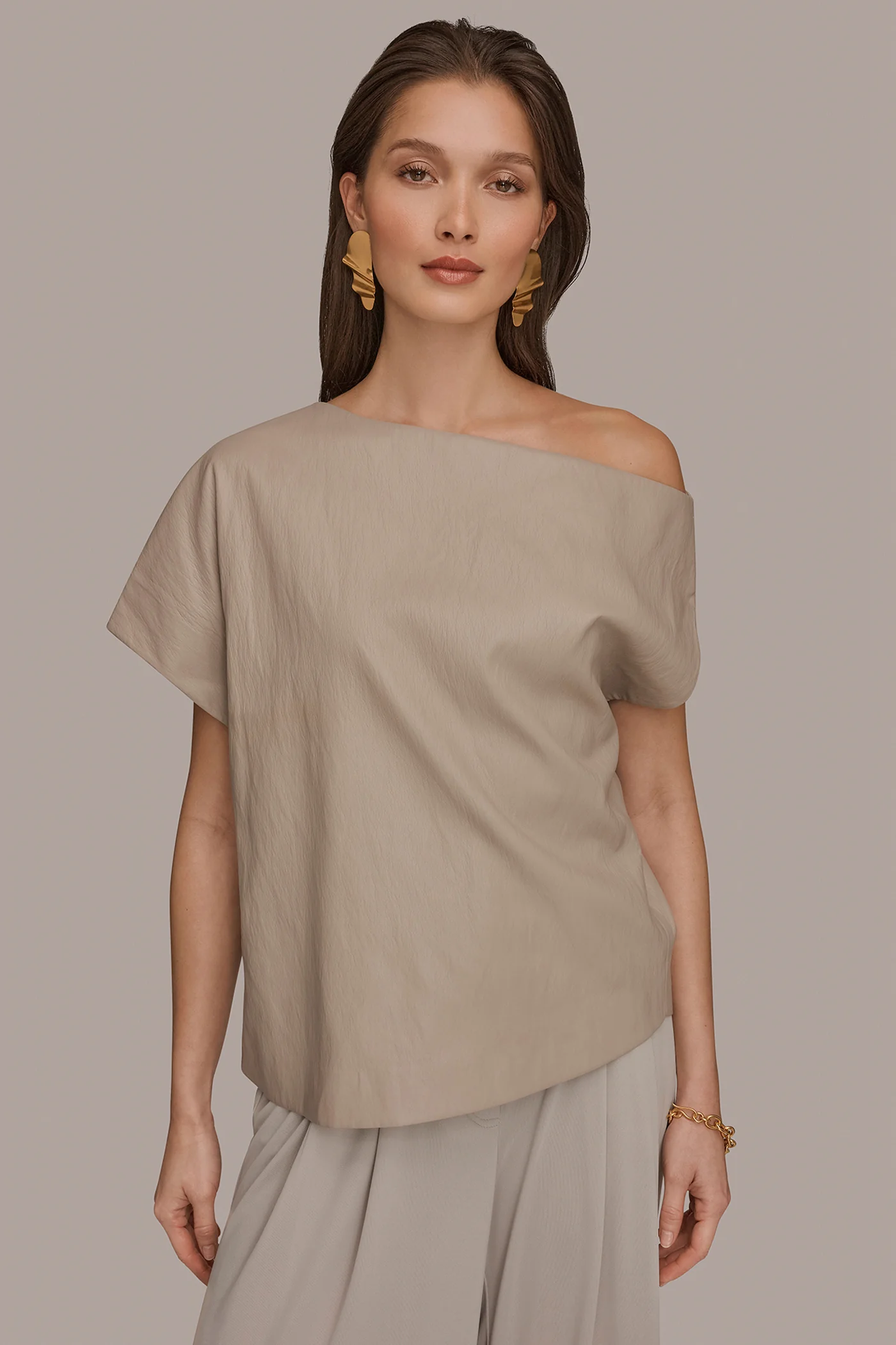 ASYMMETRIC ANGLE HEM TOP - VXVOV