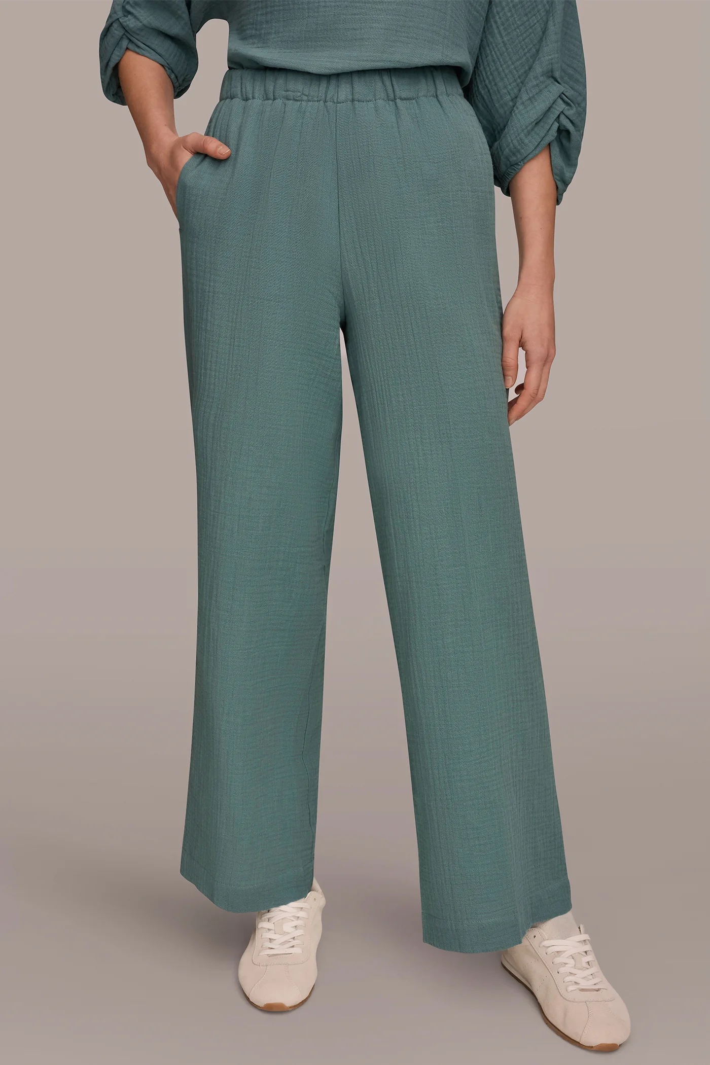 MID-RISE STRAIGHT-LEG PANT - VXVOV