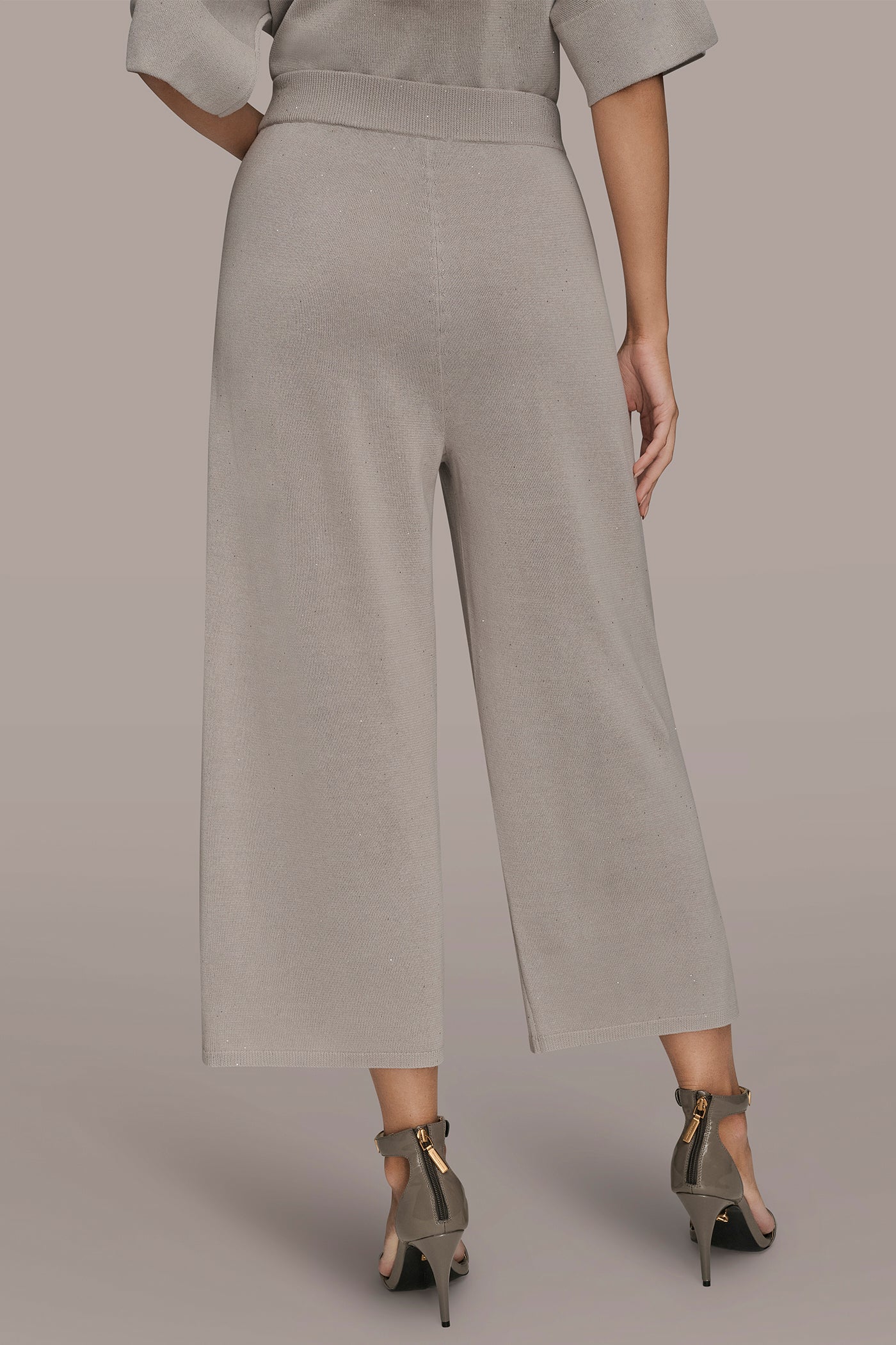 CROPPED EXTRA HIGH-RISE SWEATER PANT - VXVOV