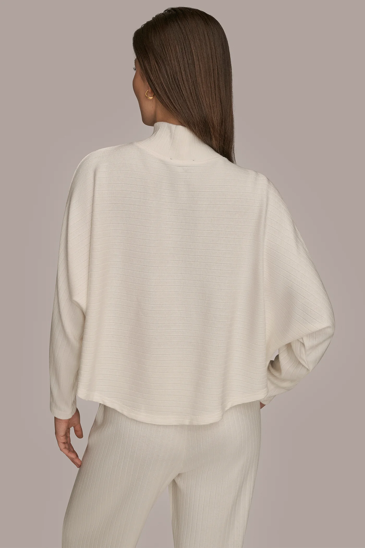 CROPPED RIBBED MOCK-NECK TOP - VXVOV