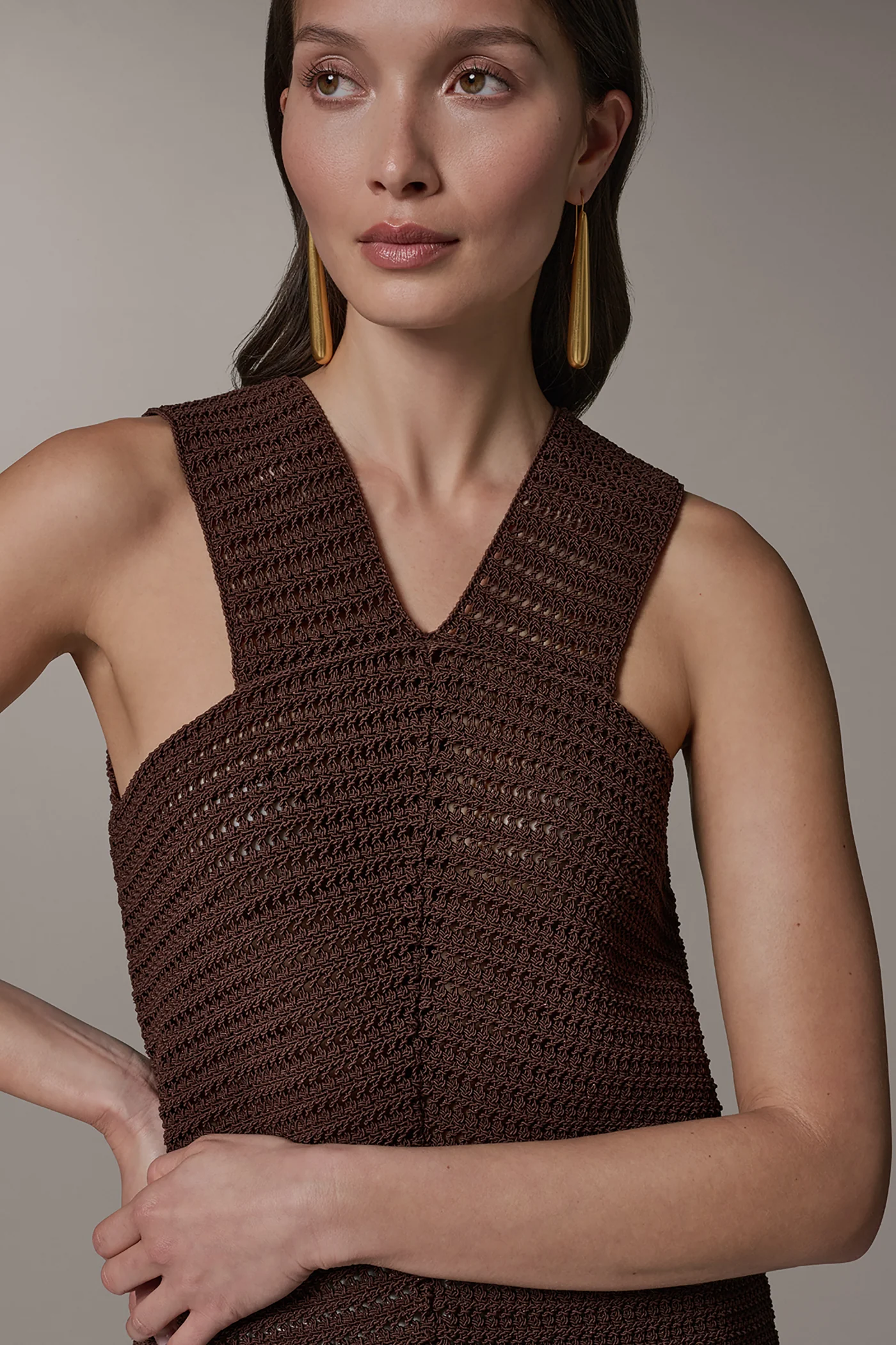SLEEVELESS V-NECK SWEATER TOP - VXVOV